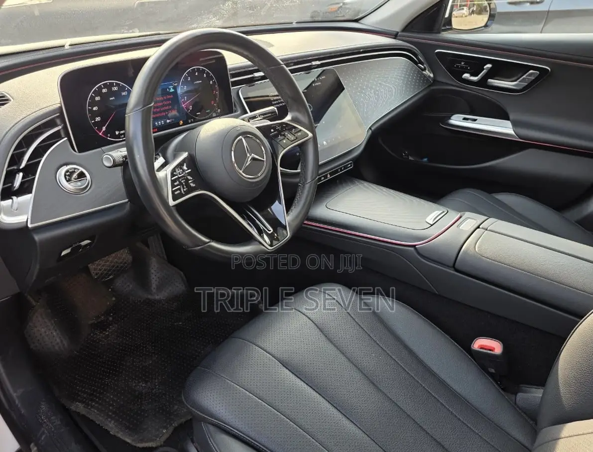 New Mercedes-Benz E350 2025 White