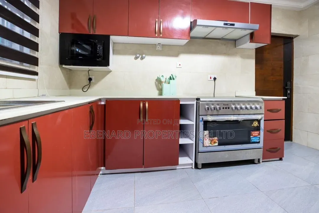 Furnished 6bdrm House in Ebenard Properties, A&C Mall Area for rent