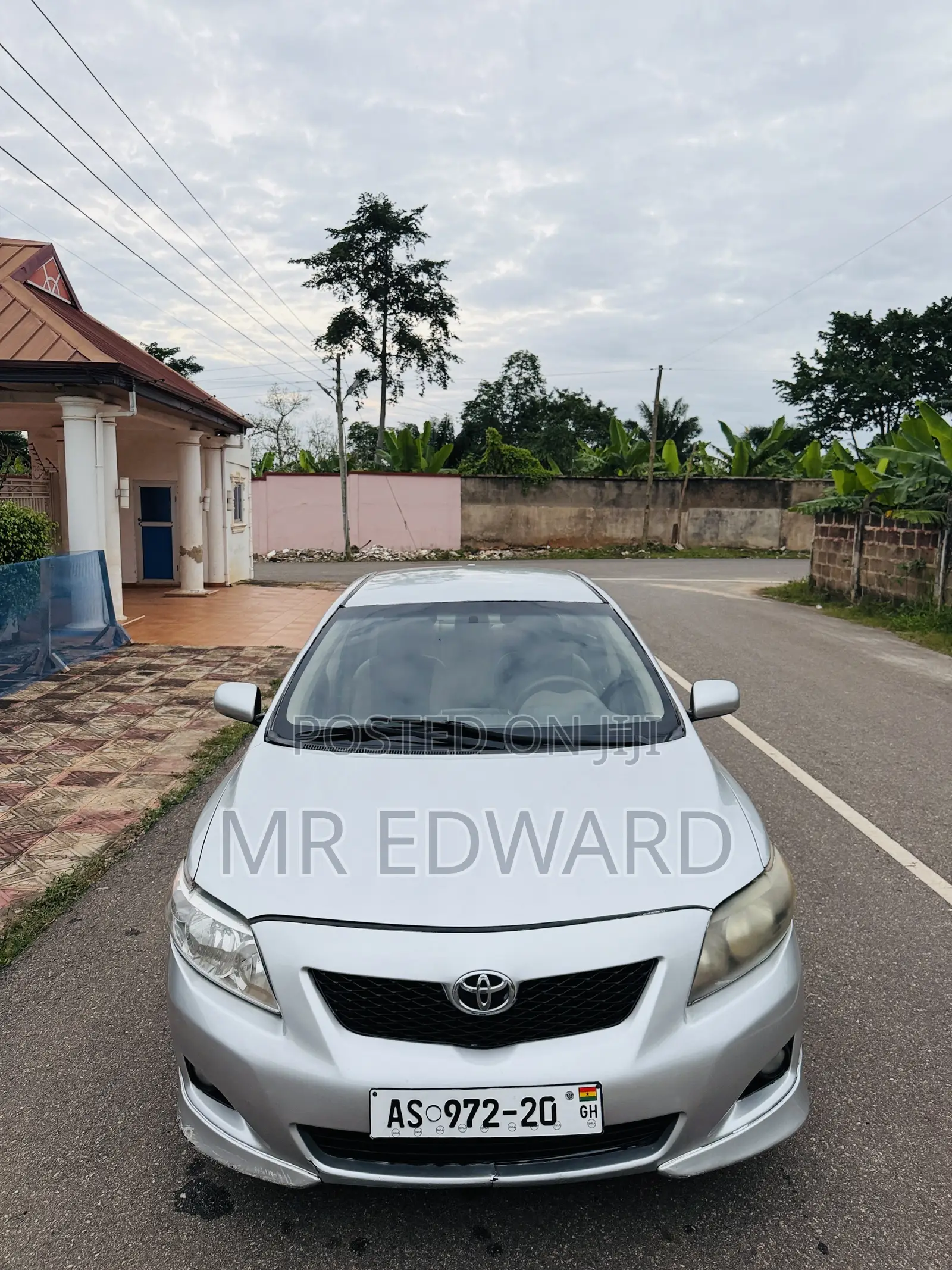 Toyota Corolla XLE 4dr Sedan (1.8L 4cyl 4A) 2010 Silver