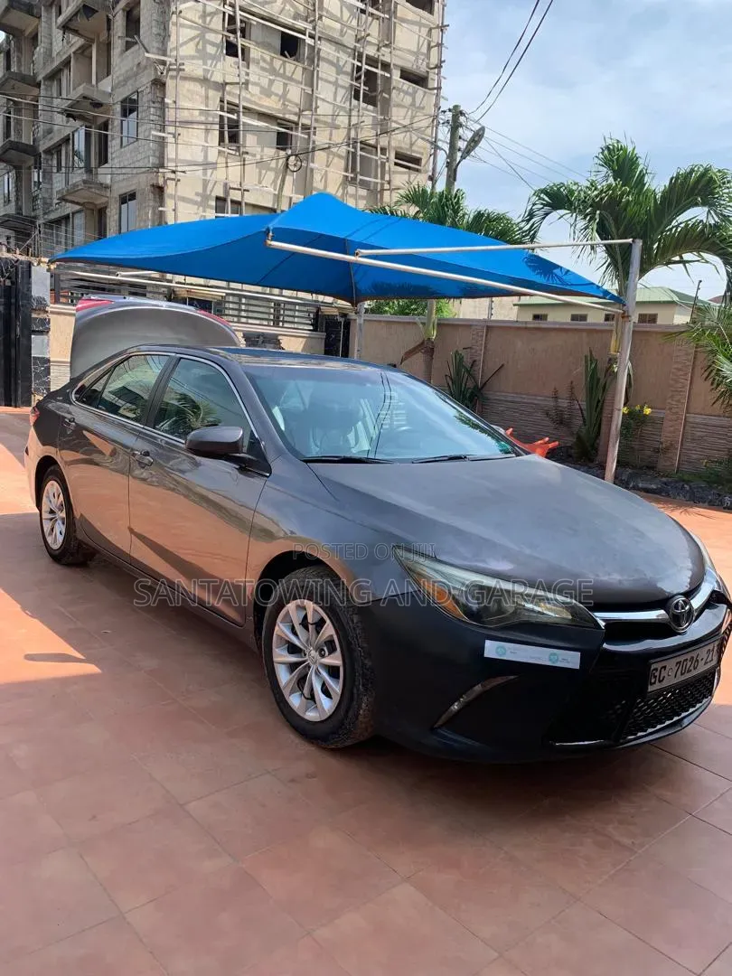 Toyota Camry 2016 Gray