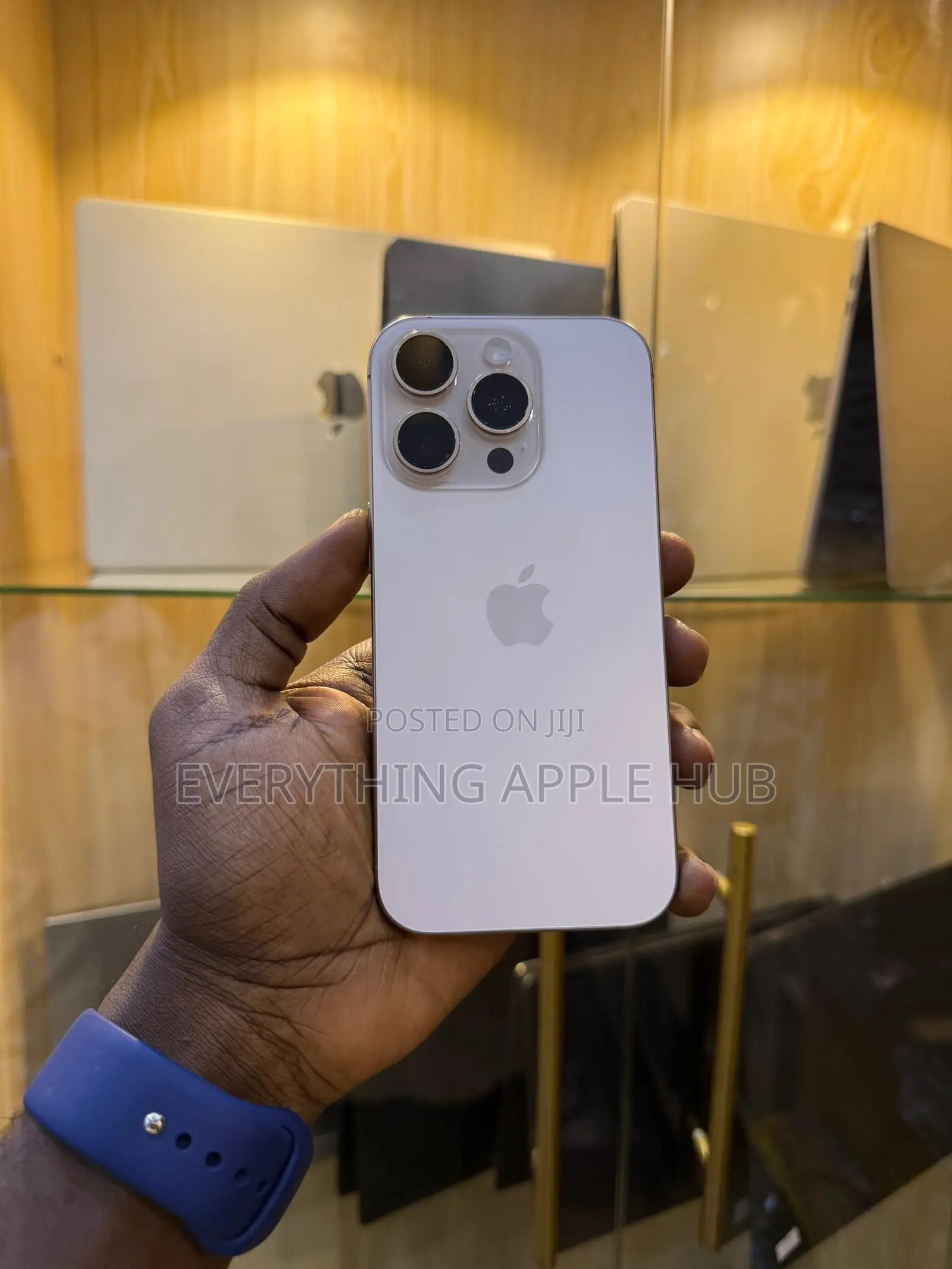Apple iPhone 16 Pro Max 256 GB Gold