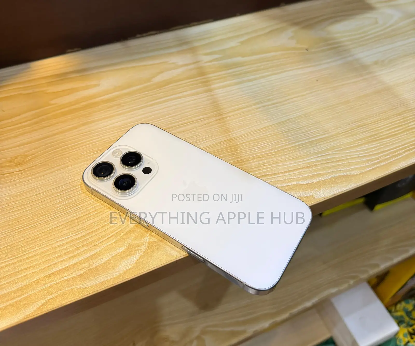 Apple iPhone 16 Pro Max 256 GB Gold