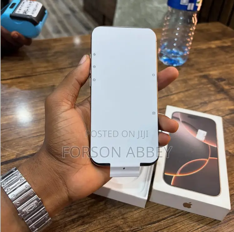New Apple iPhone 16 Pro Max 256 GB Gold