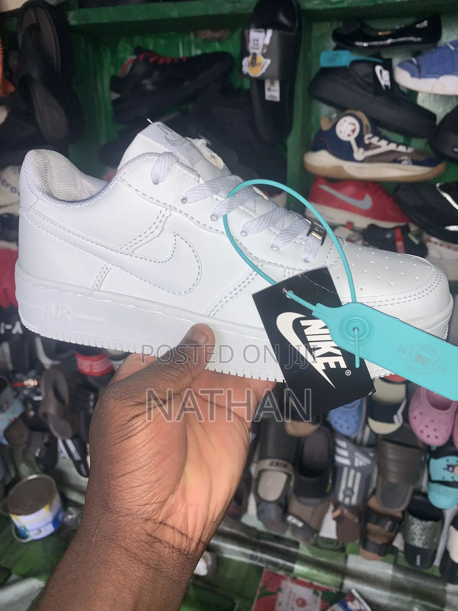 White Airforces 1