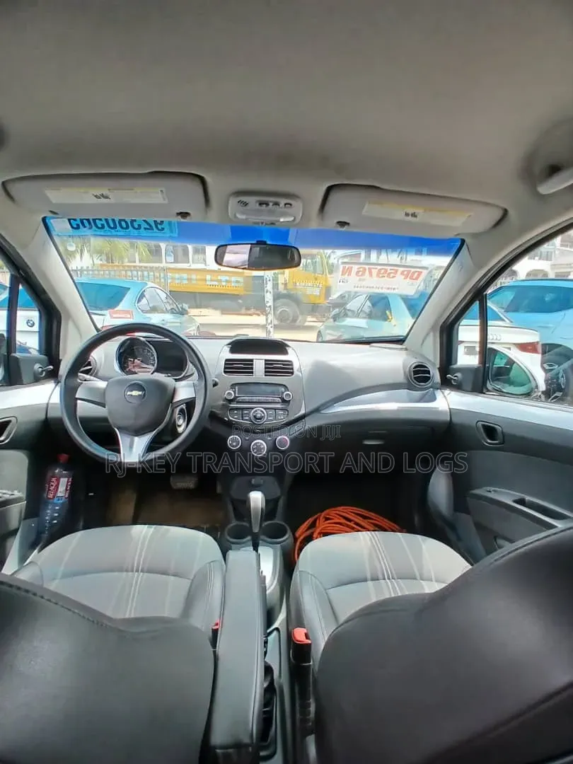 Chevrolet Spark 2015 Silver