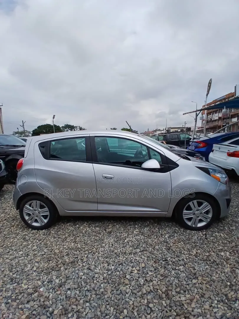 Chevrolet Spark 2015 Silver