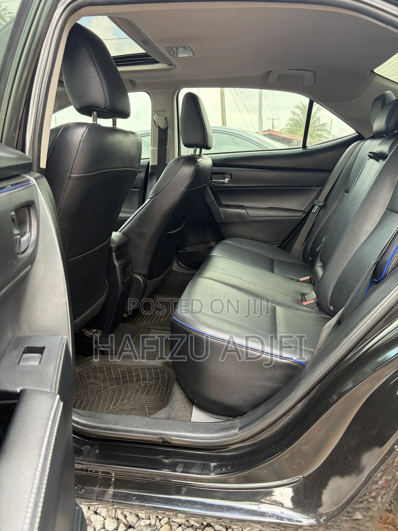 Toyota Corolla XSE (1.8L 4cyl 2A) 2018 Black