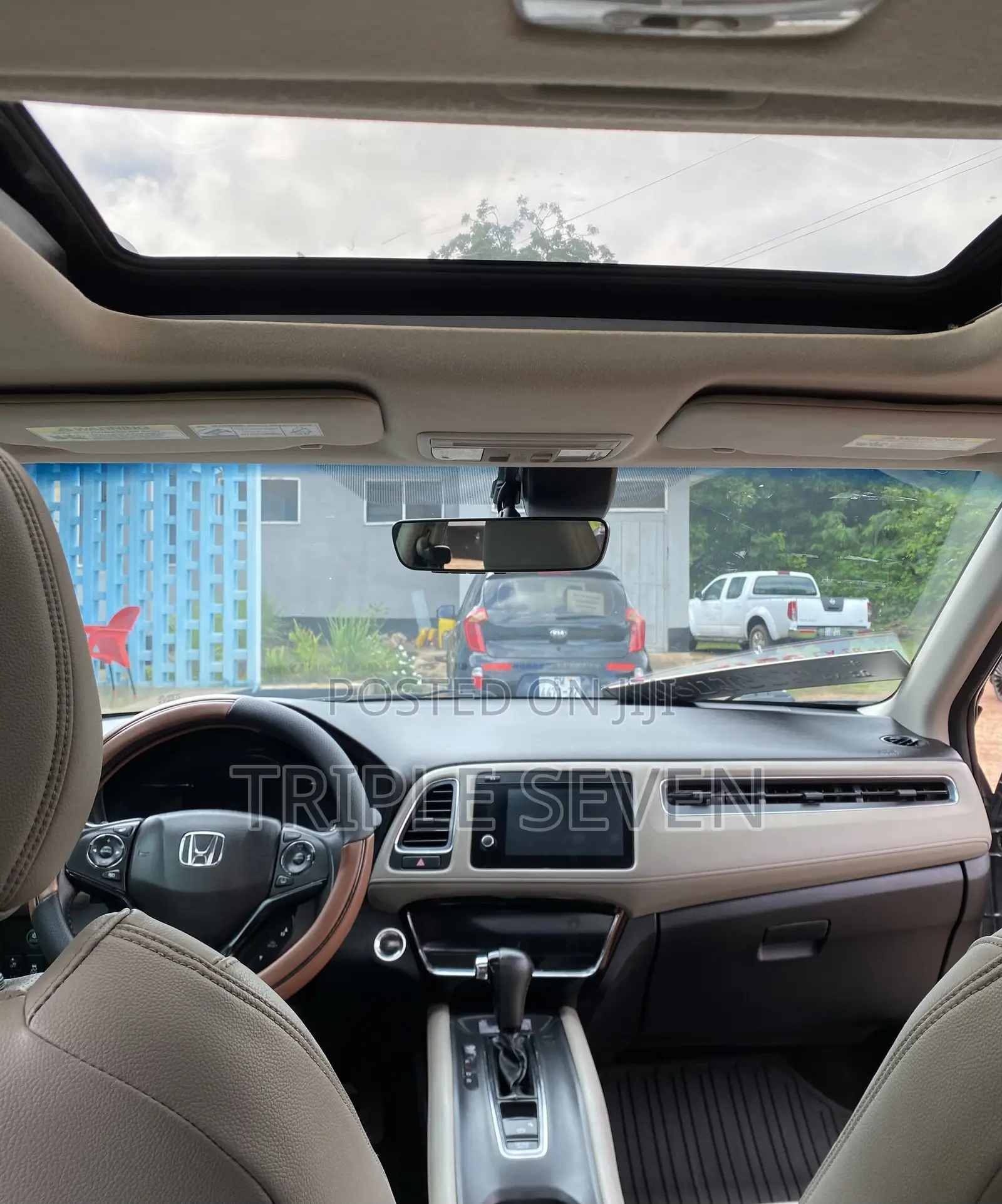 Honda HR-V Touring AWD 2019 Gray