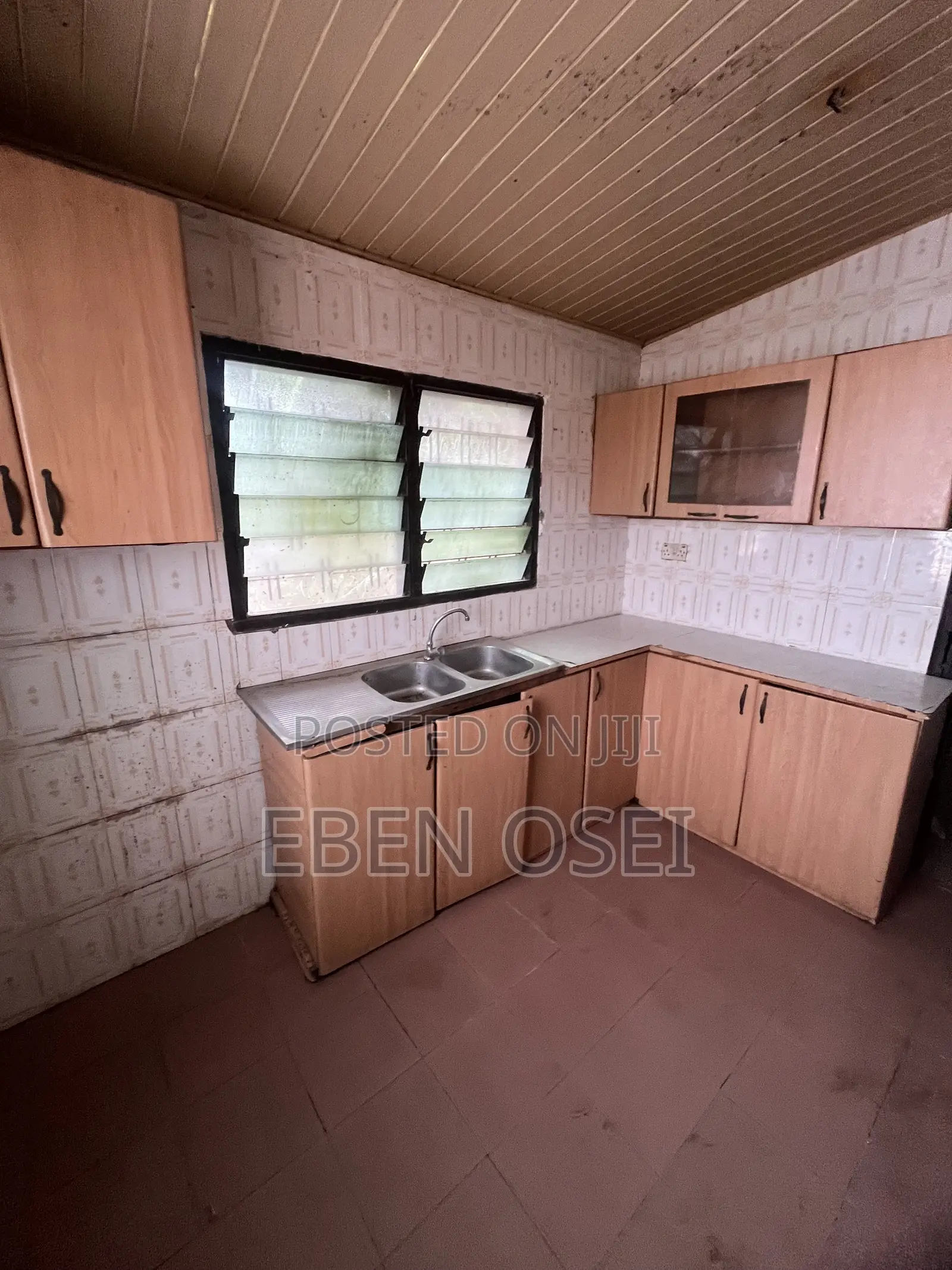 2bdrm Apartment in Dansoman for rent