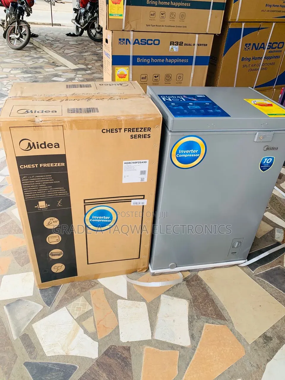 Media 100 LTR Chest Freezer