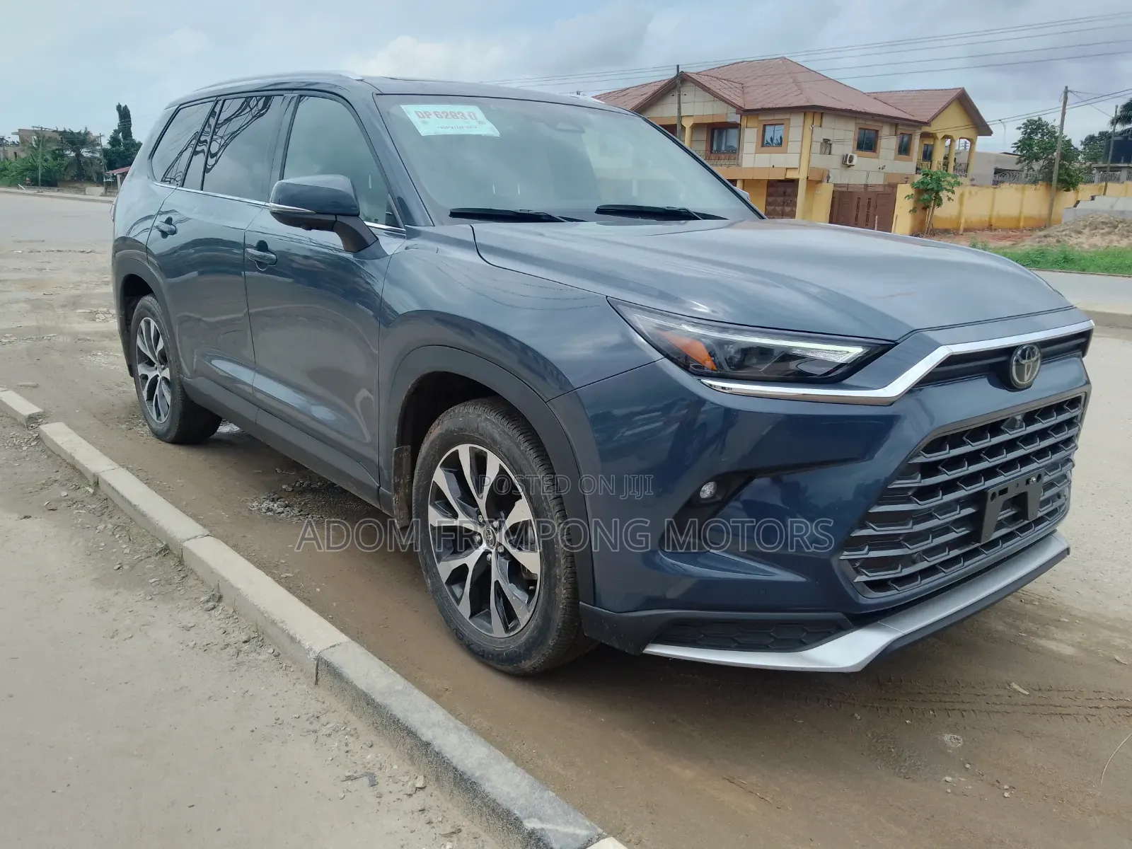 Toyota Grand Highlander Hybrid Limited AWD 2024 Blue