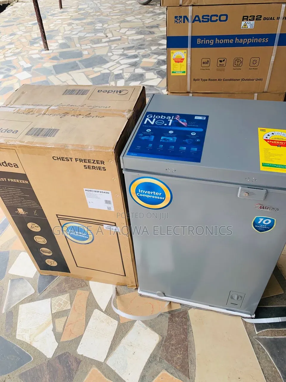 Single Door Media 100-L Chest Freezer