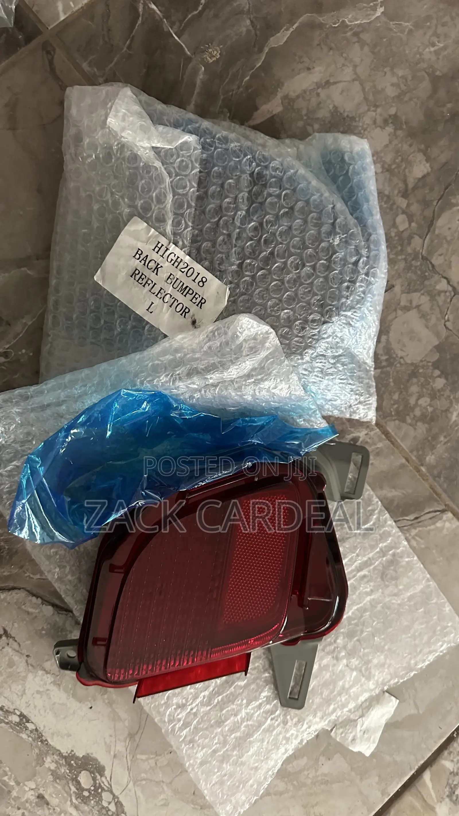 Toyota Highlander 2018 Back Bumper Reflector Available