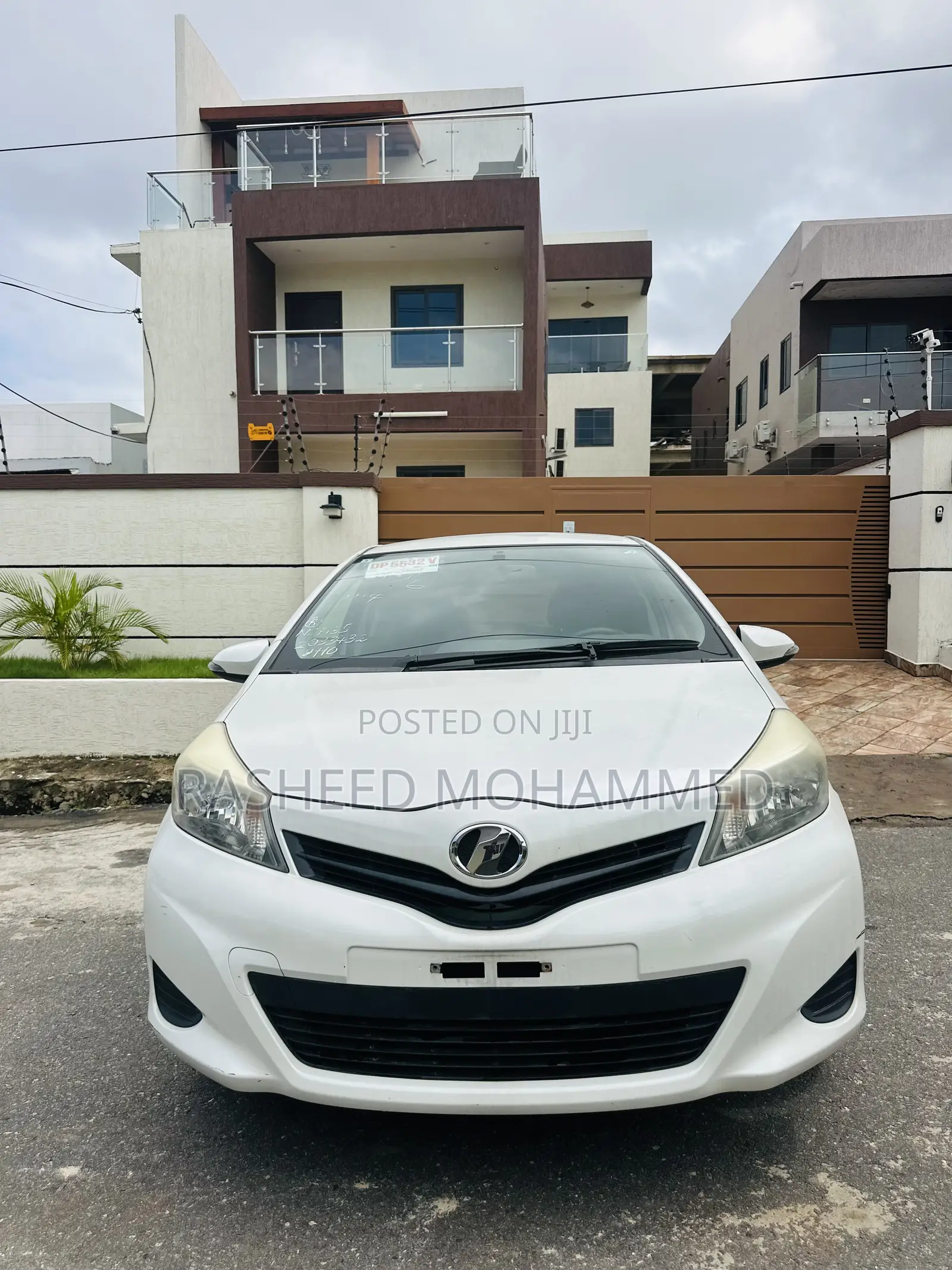 Toyota Vitz 1.5 FWD 3dr 2014 White