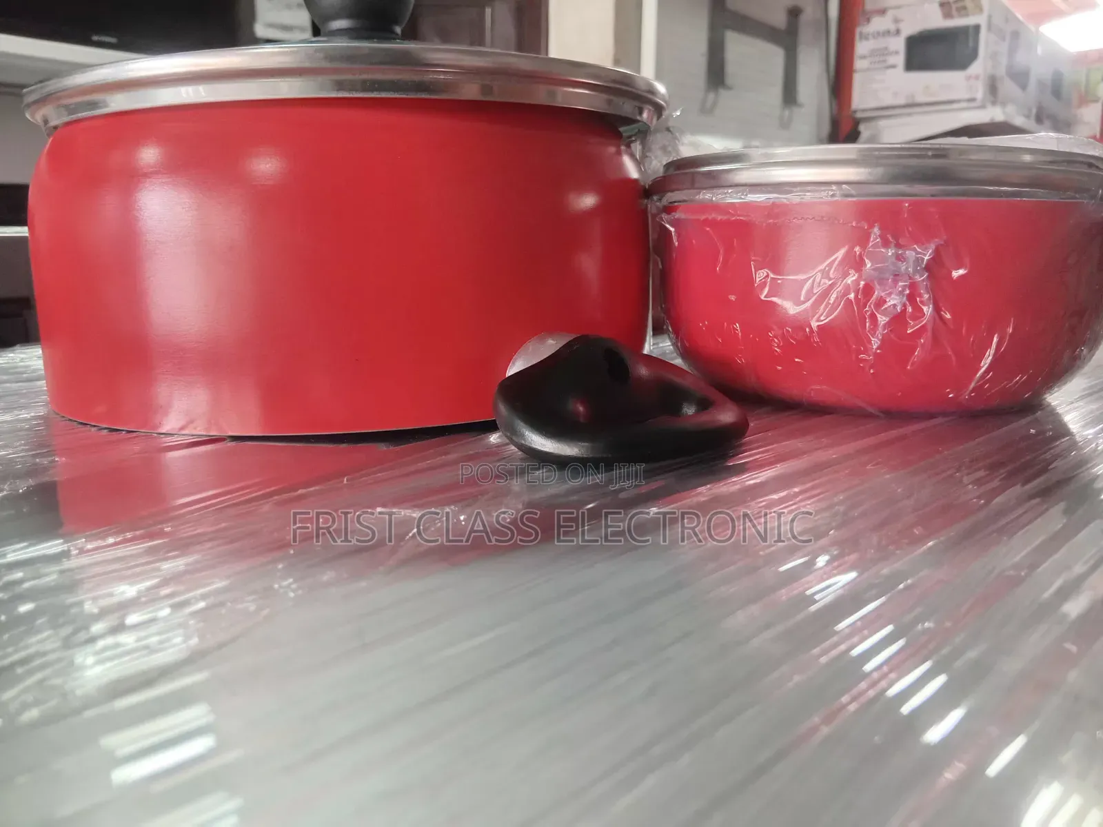The Pot That Performs, the Pot That Impresses