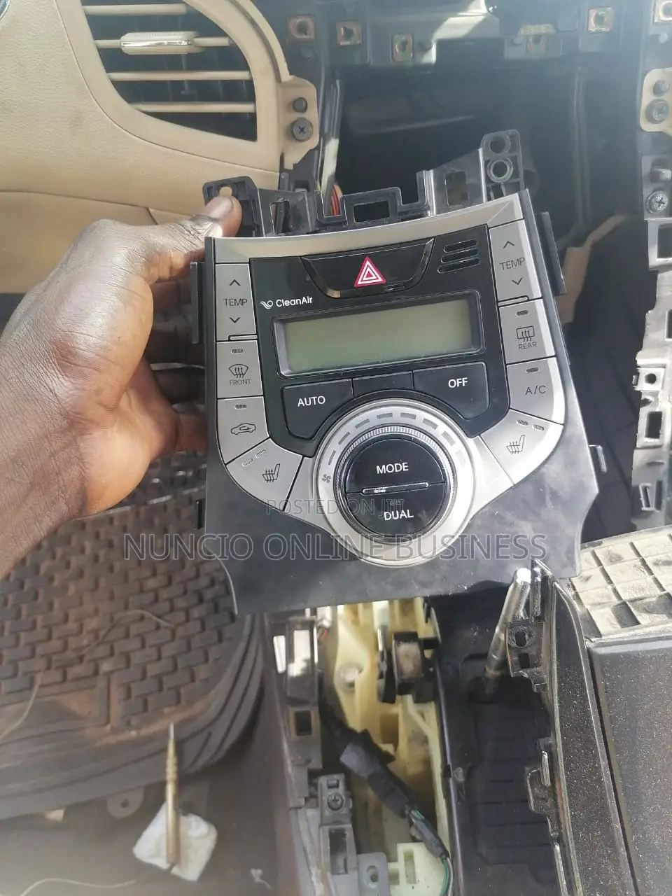 Hyundai Elantra 2013 (Screen) Ac Switch