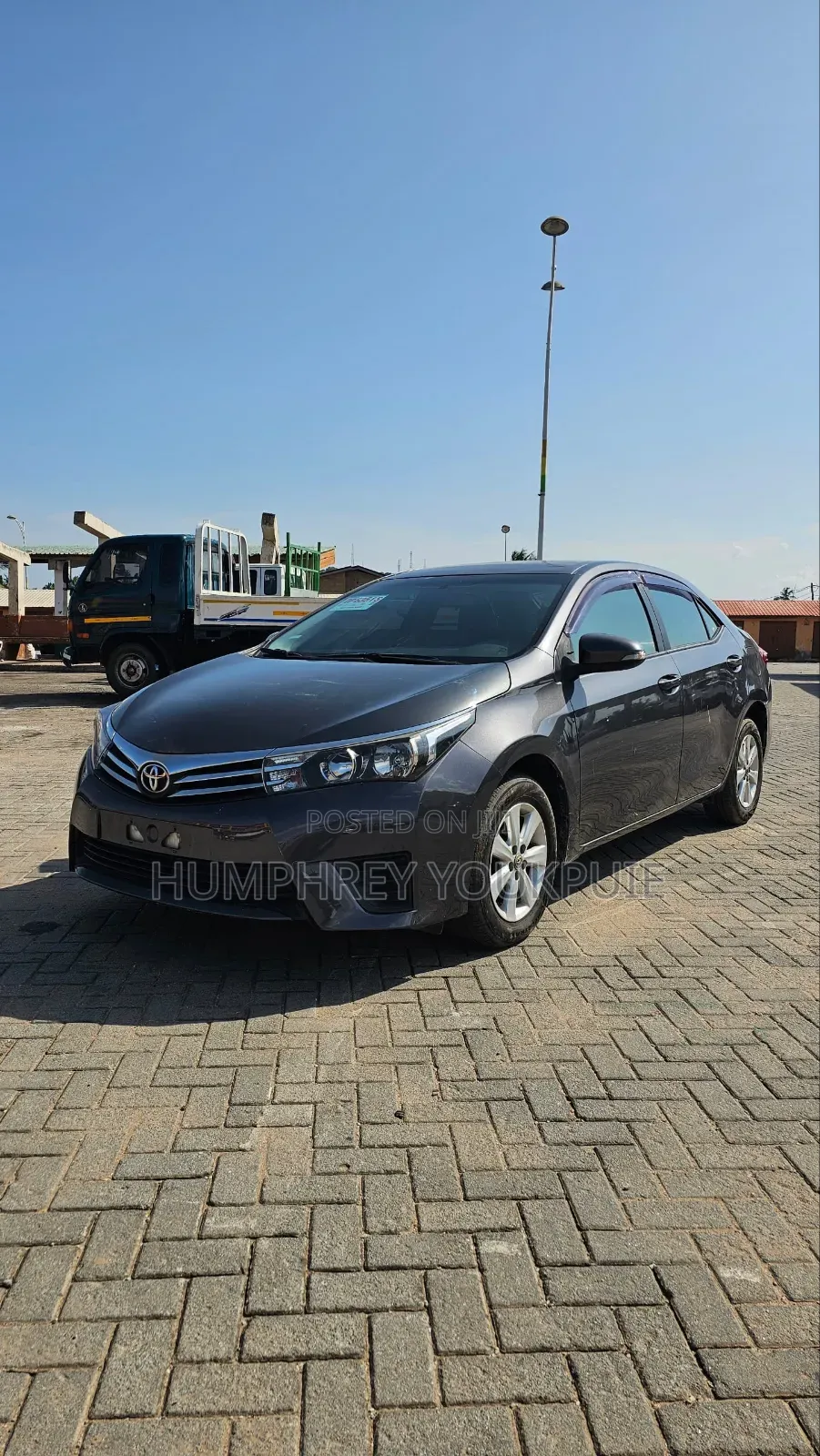 Toyota Corolla Altis 2016 Silver