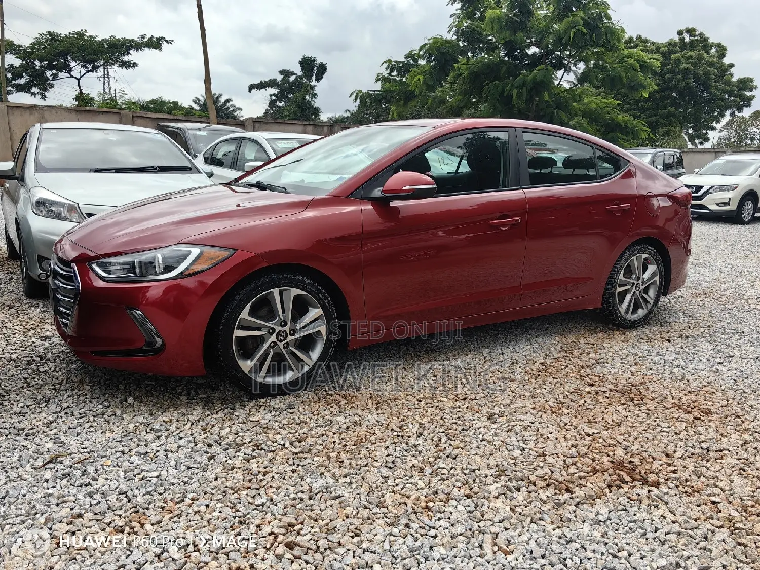 Hyundai Elantra Value Edition Sedan FWD (2.0L 4cyl 6A) 2017 Red