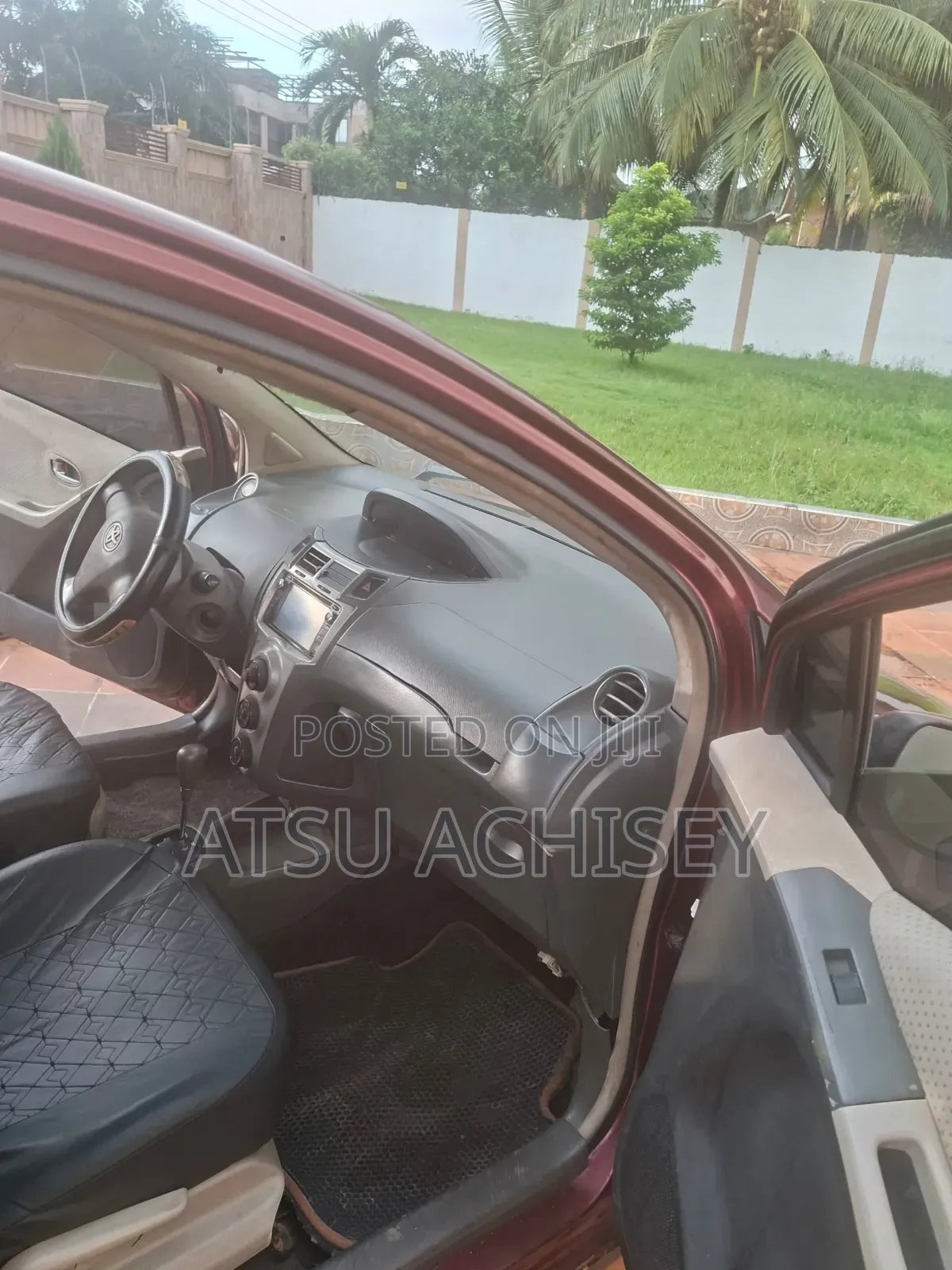 Toyota Vitz 1.0 FWD 3dr 2010 Burgundy