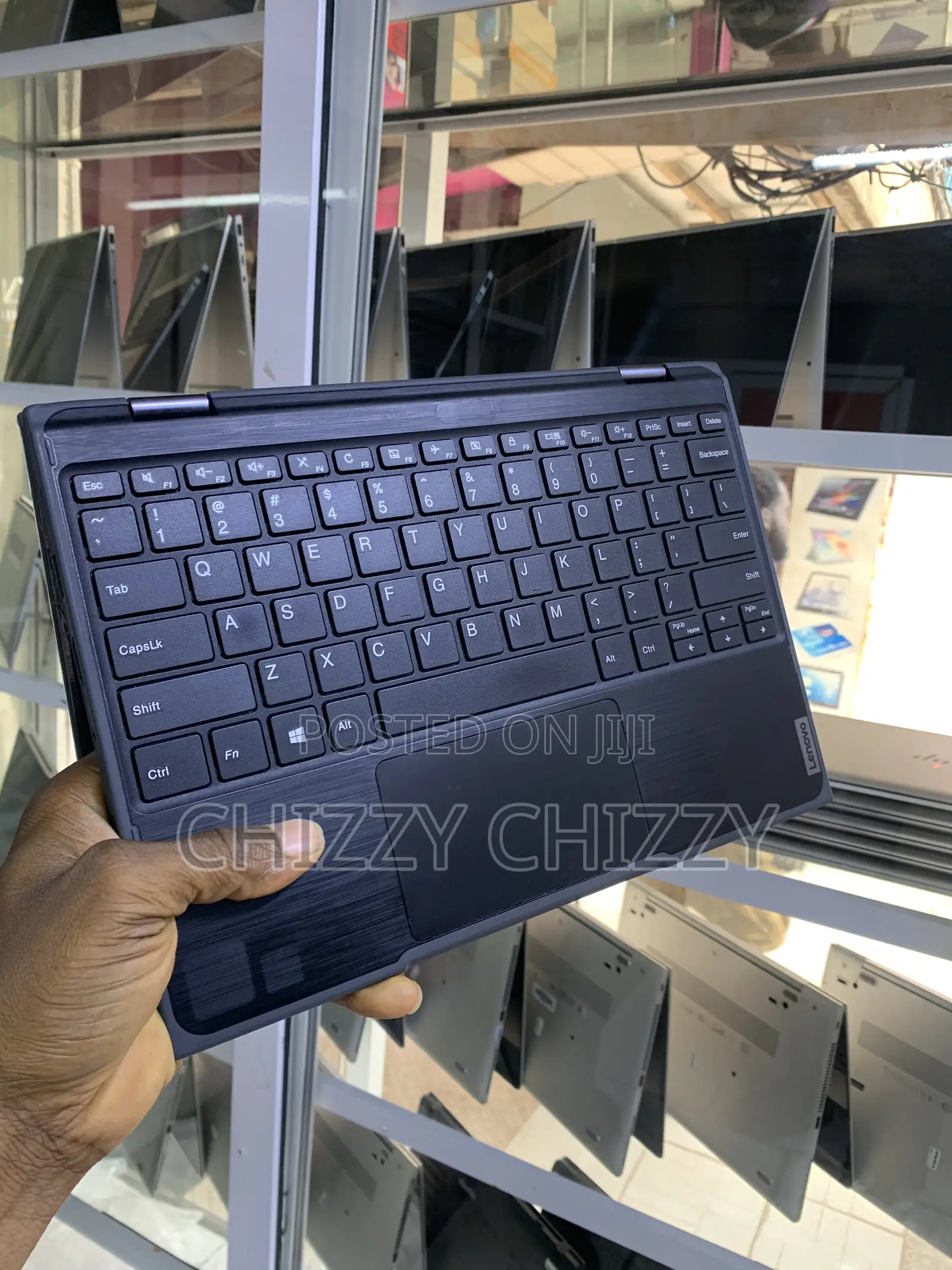 Laptop Lenovo 4GB Intel Celeron SSD 128GB