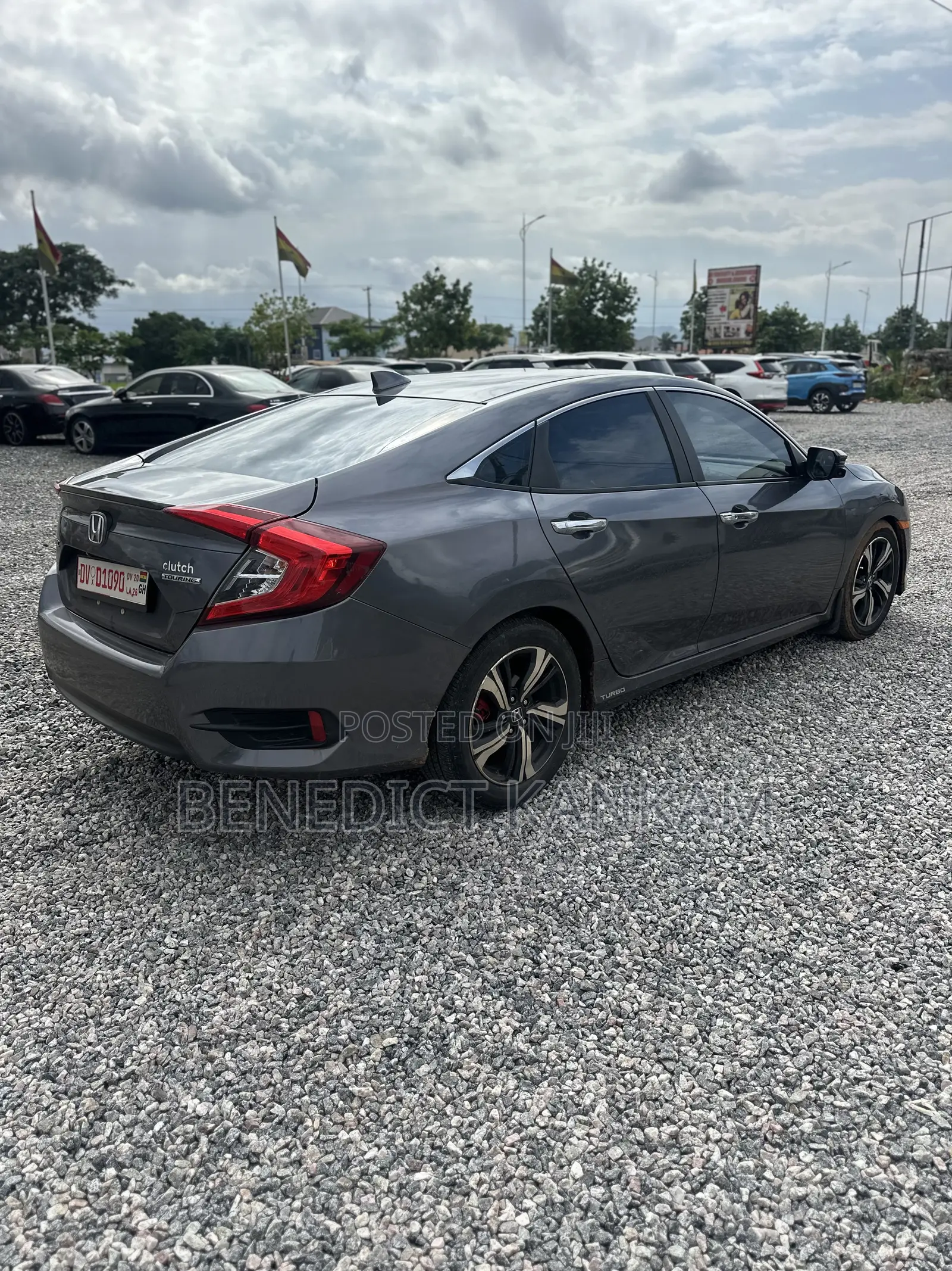 Honda Civic Touring 4dr Sedan (1.5L 4cyl) 2017 Gray
