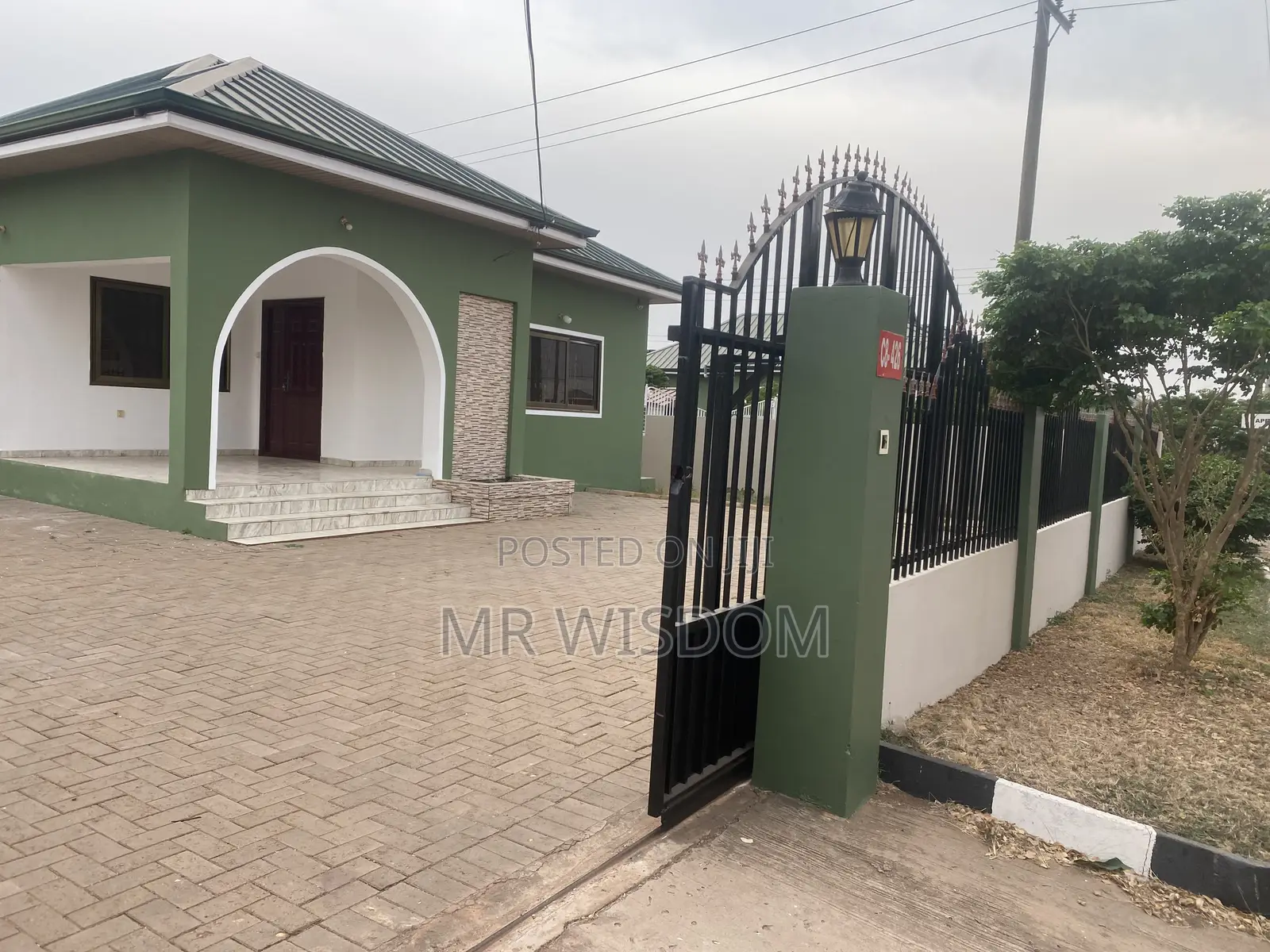 3bdrm Bungalow in Lakeside Estate for rent
