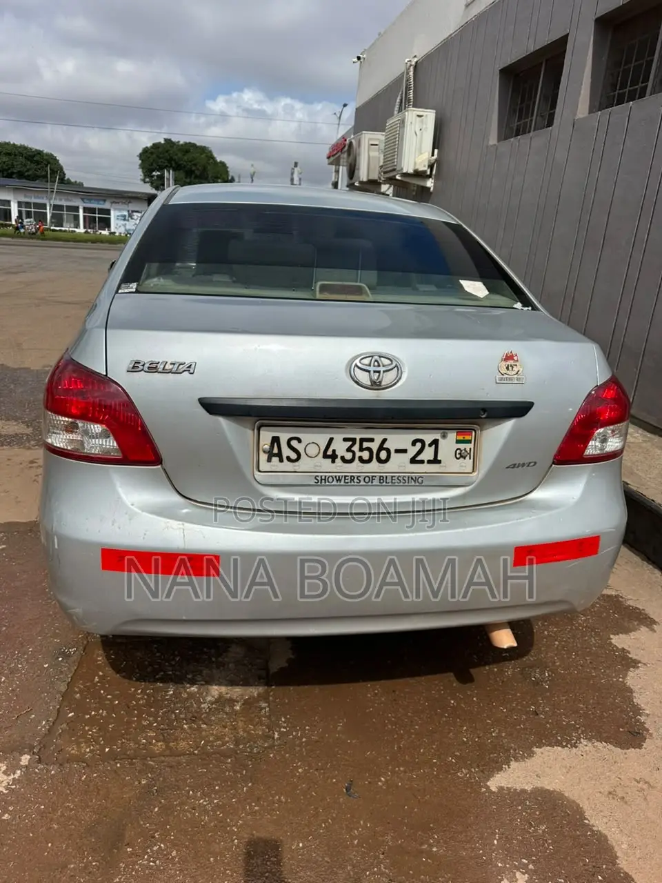 Toyota Belta 2010 Silver