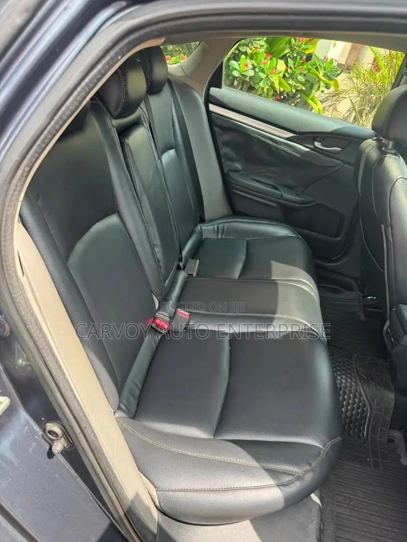 Honda Civic Touring 4dr Sedan (1.5L 4cyl) 2016 Gray