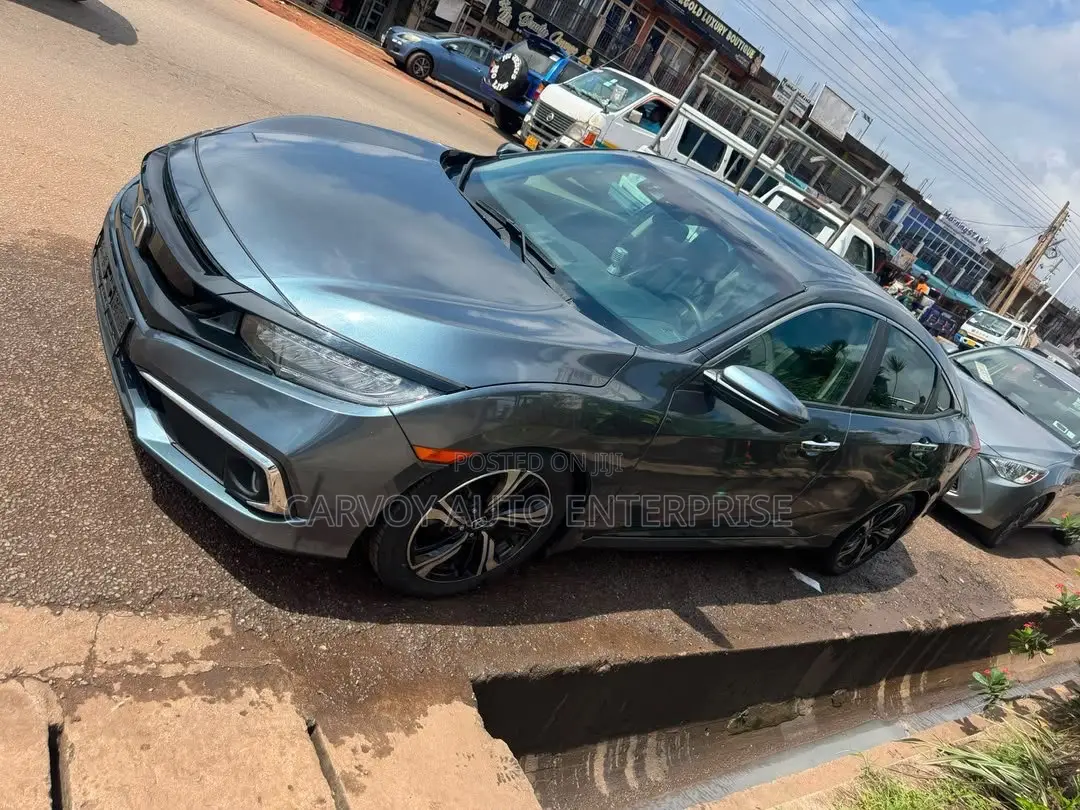 Honda Civic Touring 4dr Sedan (1.5L 4cyl) 2016 Gray