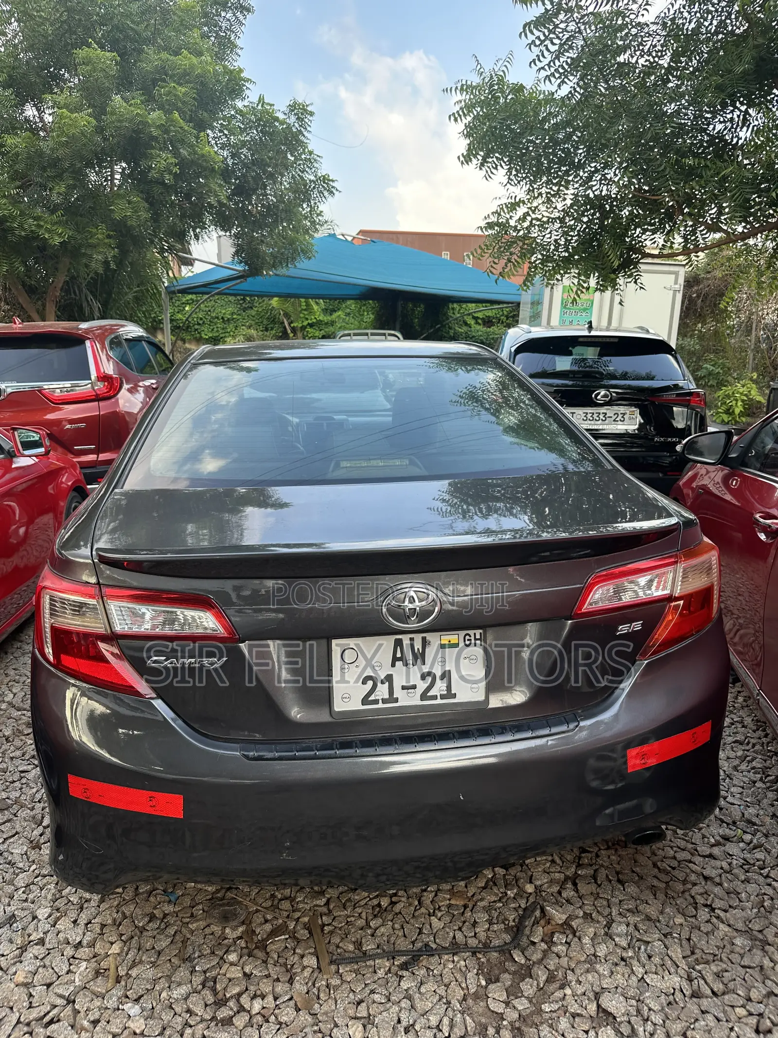Toyota Camry SE 4dr Sedan (2.5L 4cyl 6A) 2014 Gray