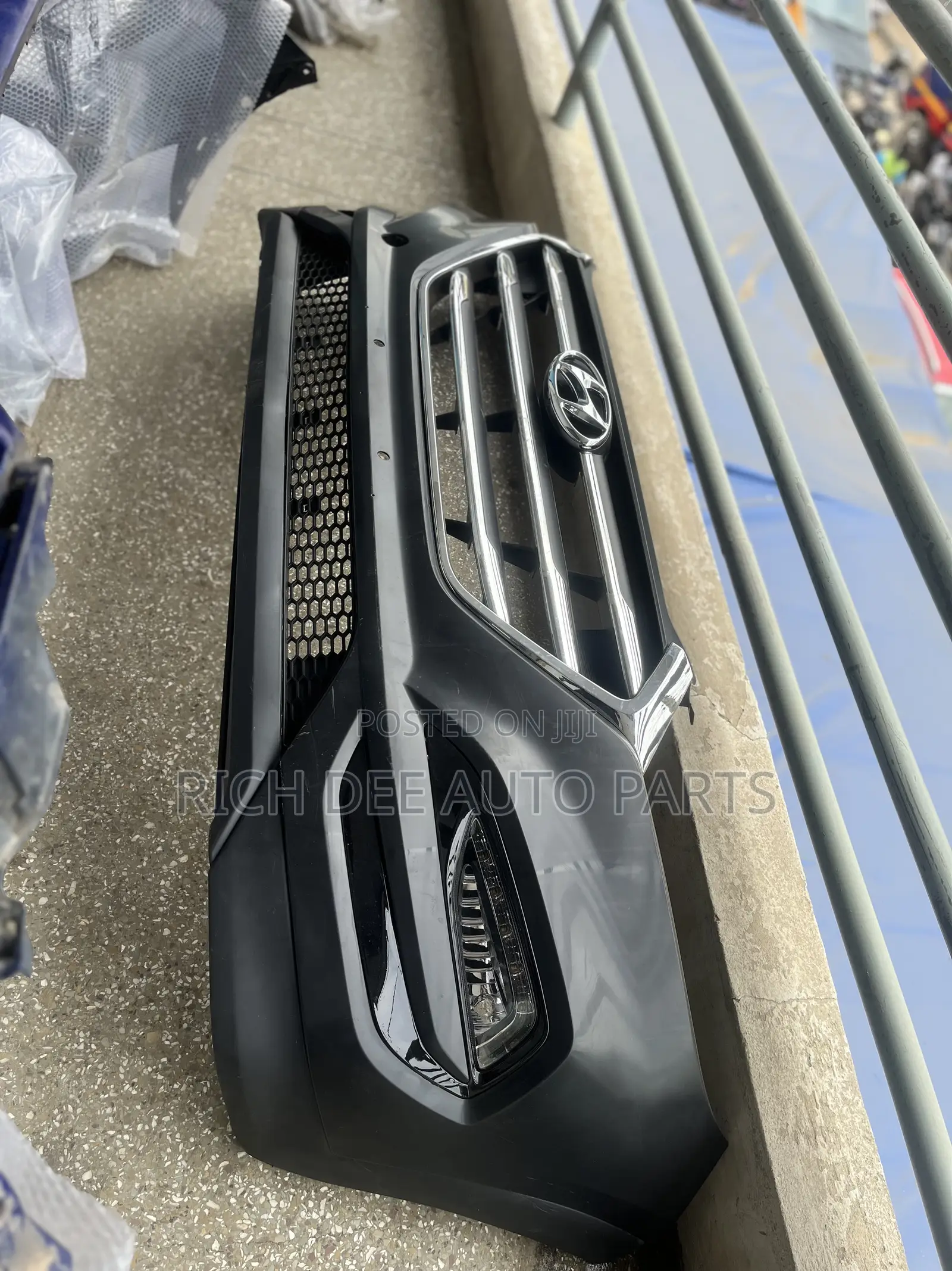Hyundai Tucson 2015-2017 Front Bumper Complete 2015, 2016, 2017 Bumper