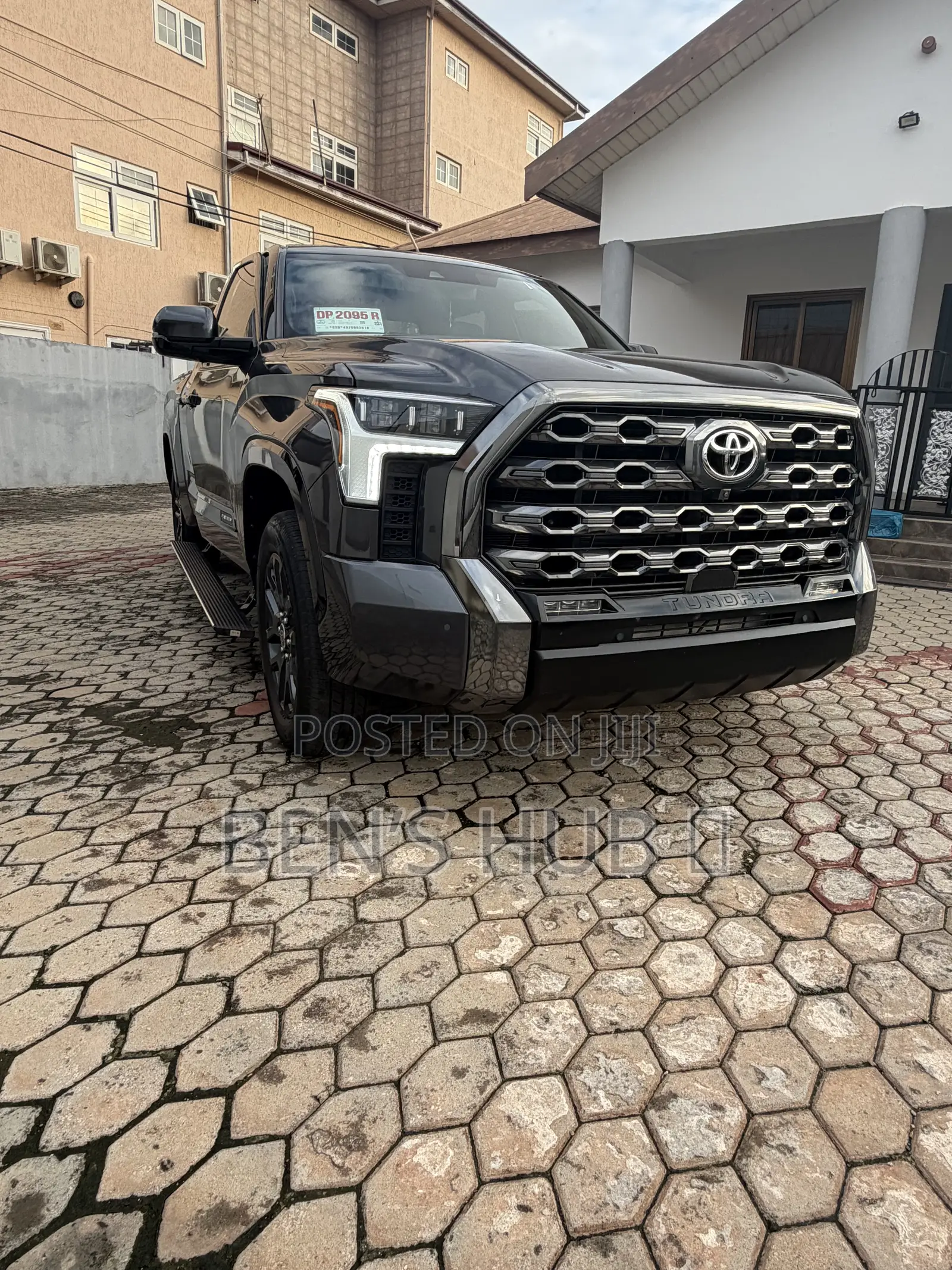 Toyota Tundra Platinum CrewMax 5.5' Bed 2023 Black