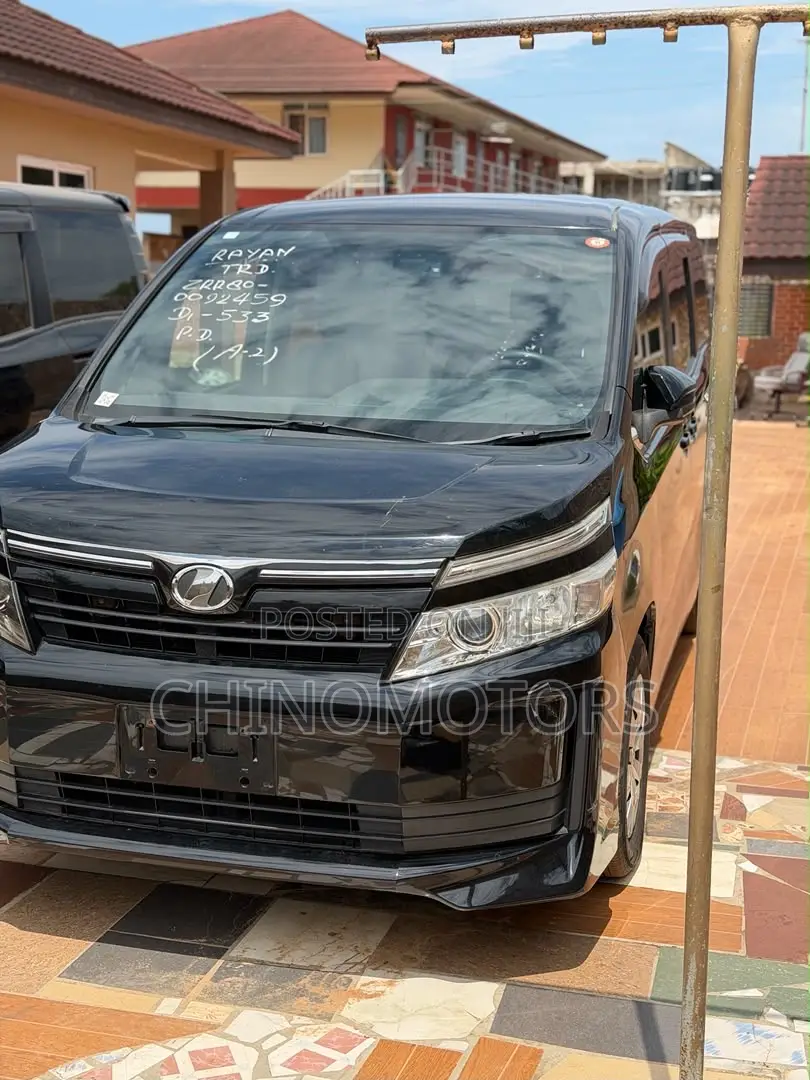 Toyota Voxy 2015 Black