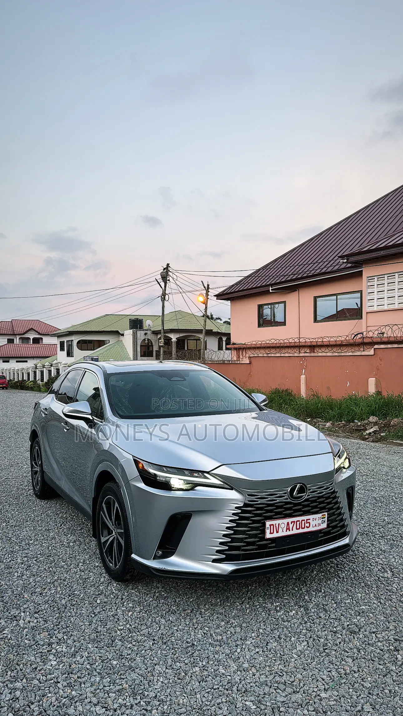Lexus RX 2023 Silver