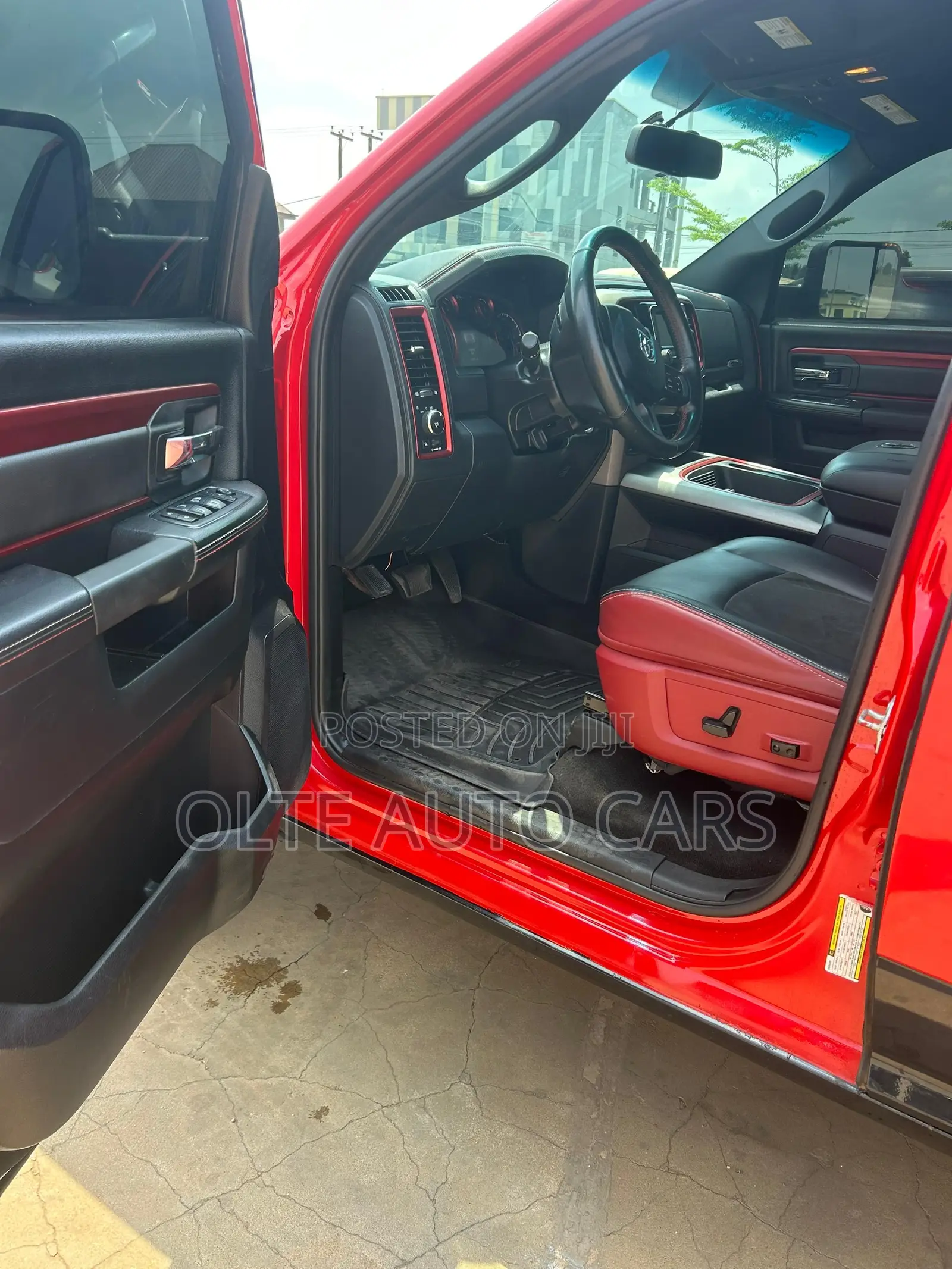 Dodge RAM 1500 3.6 Petrol AWD 2016 Red