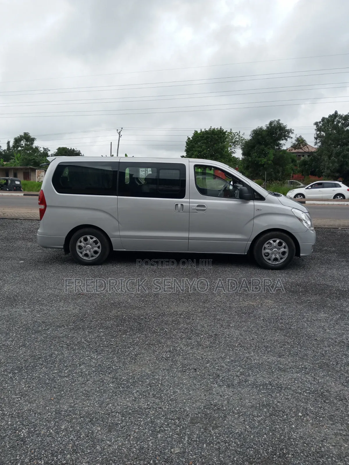 Hyundai Starex 2015 Silver