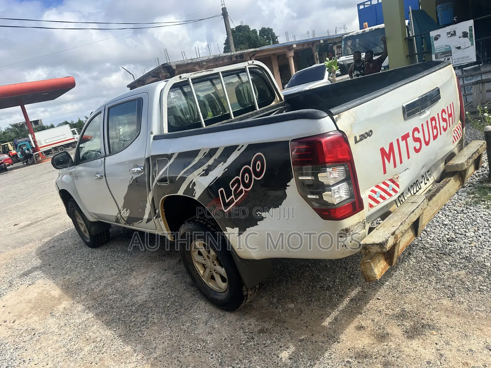 Mitsubishi L200 2019 White