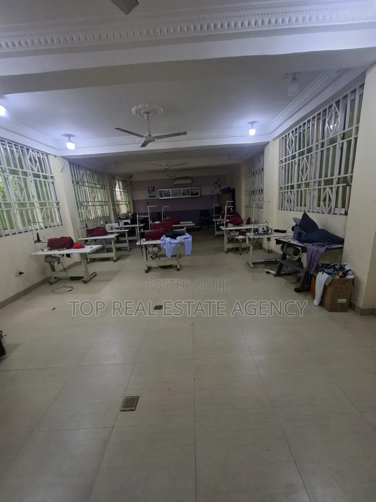 Office Space for Rent at Dome K. Boat