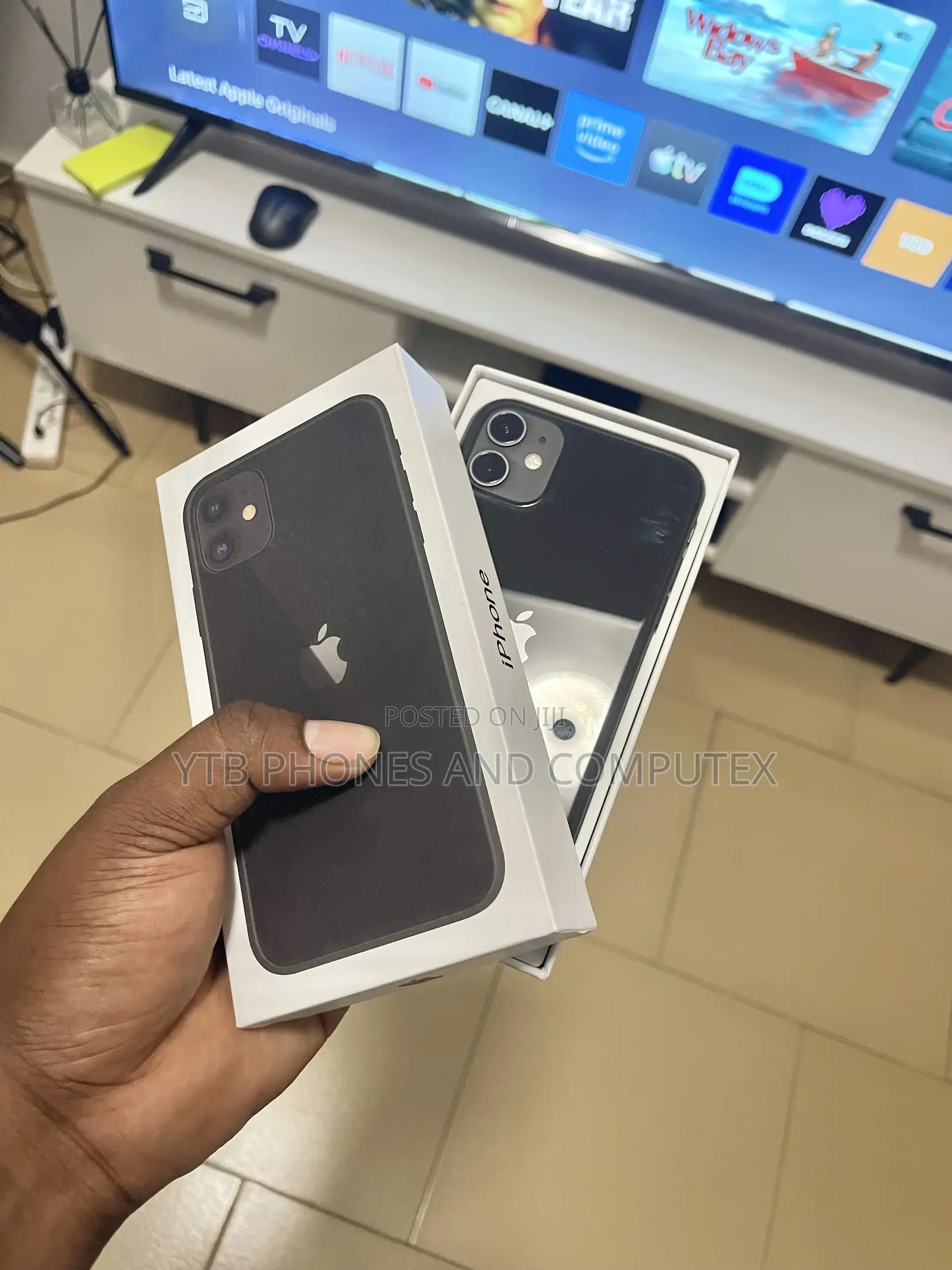 Apple iPhone 11 64 GB Black