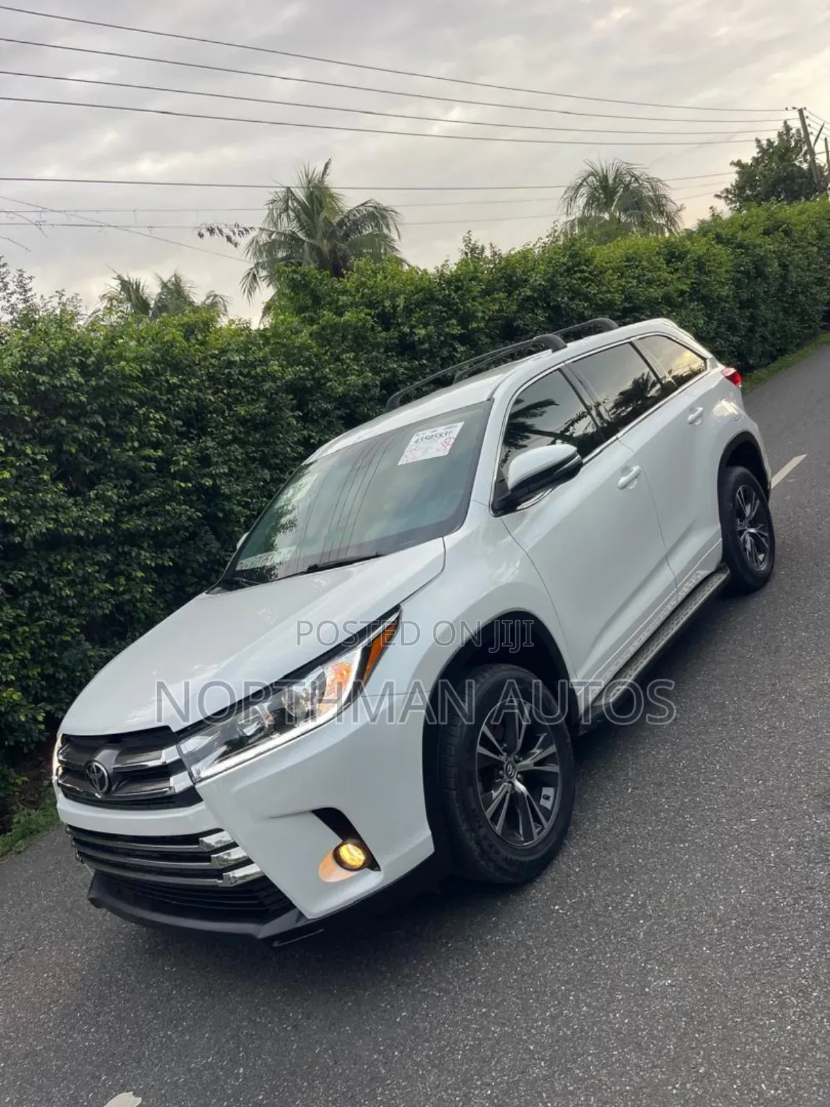 Toyota Highlander LE 4x2 (2.7L 4cyl 6A) 2018 White