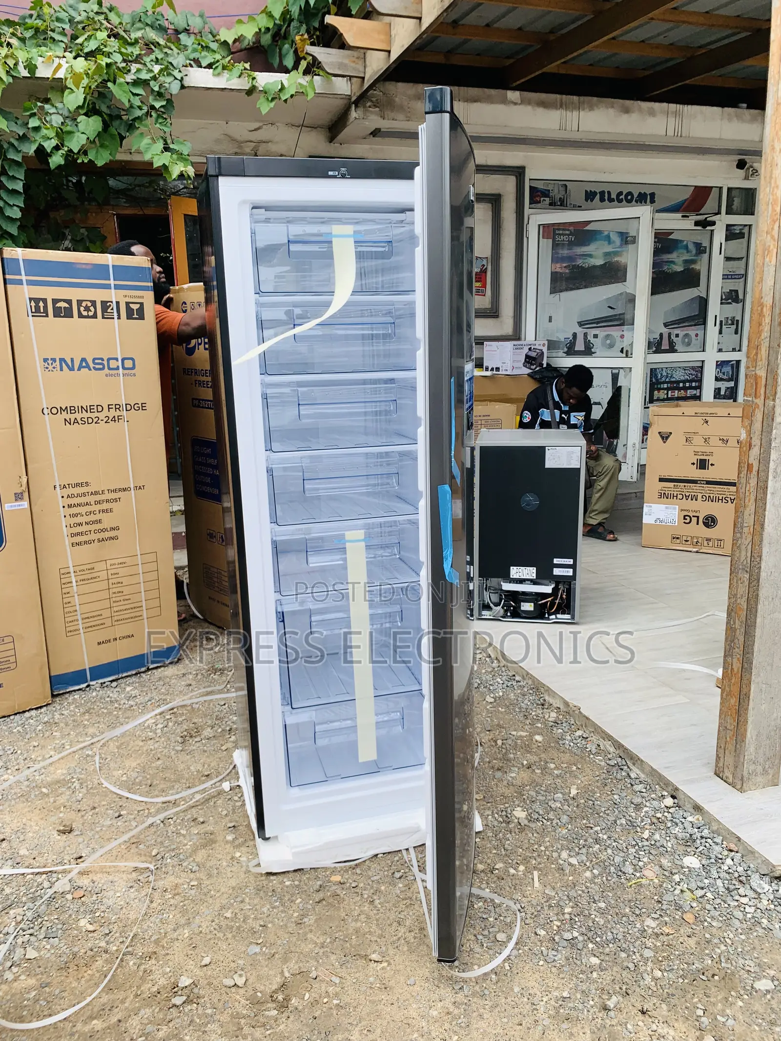 Limited Stock Pearl Upright Freezer Puf-370 Single Door