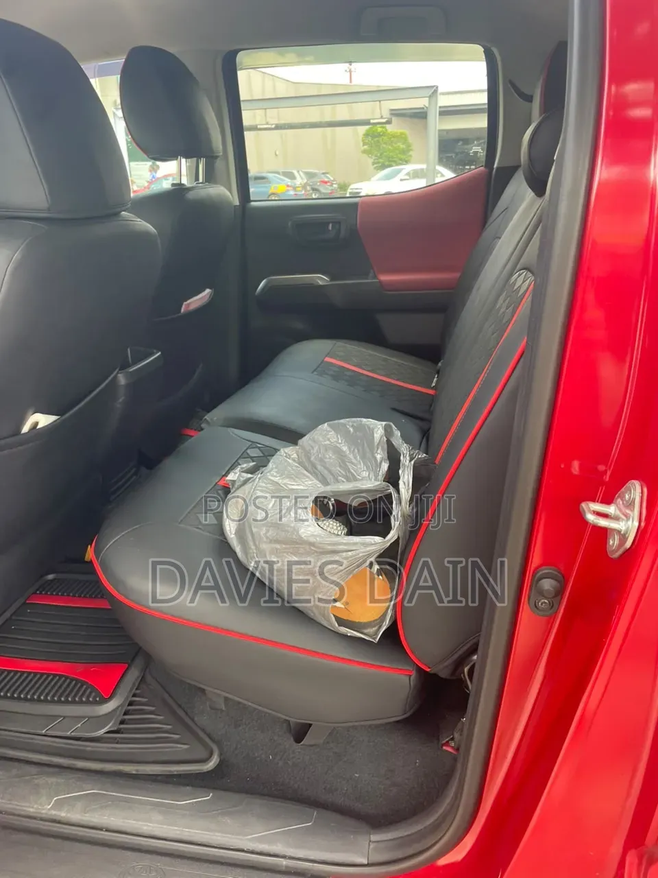 Toyota Tacoma 2022 Red