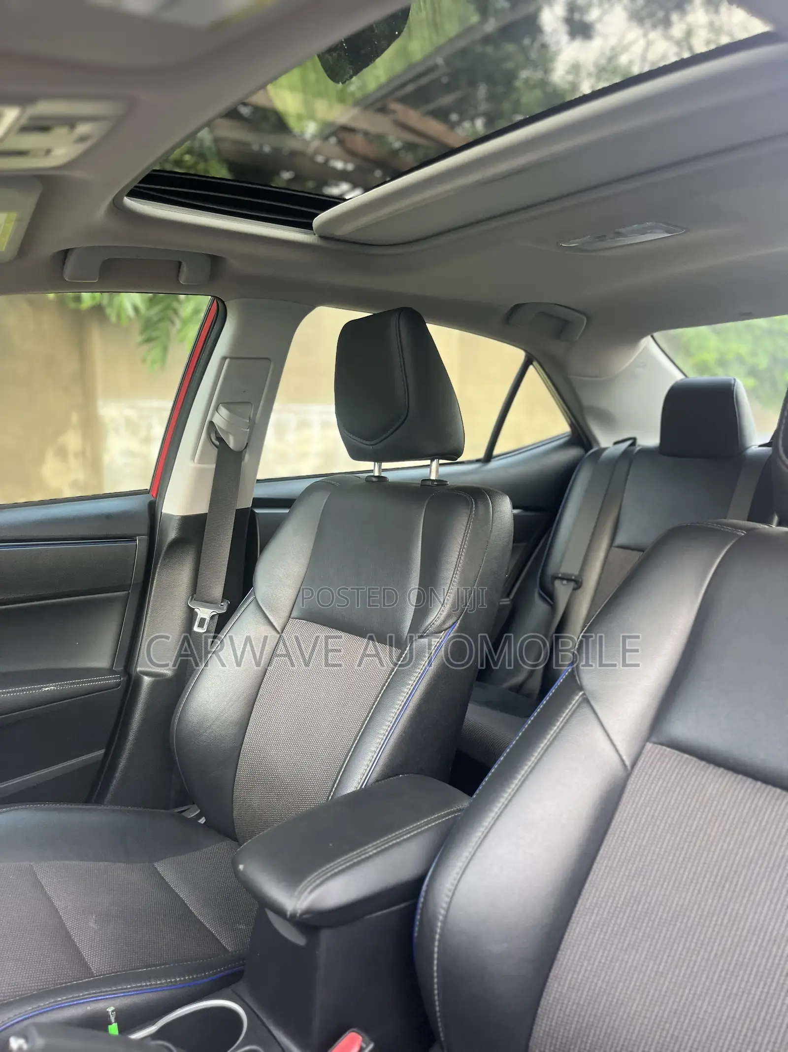 Toyota Corolla SE 4dr Sedan (1.8L 4cyl CVT) 2017 Red
