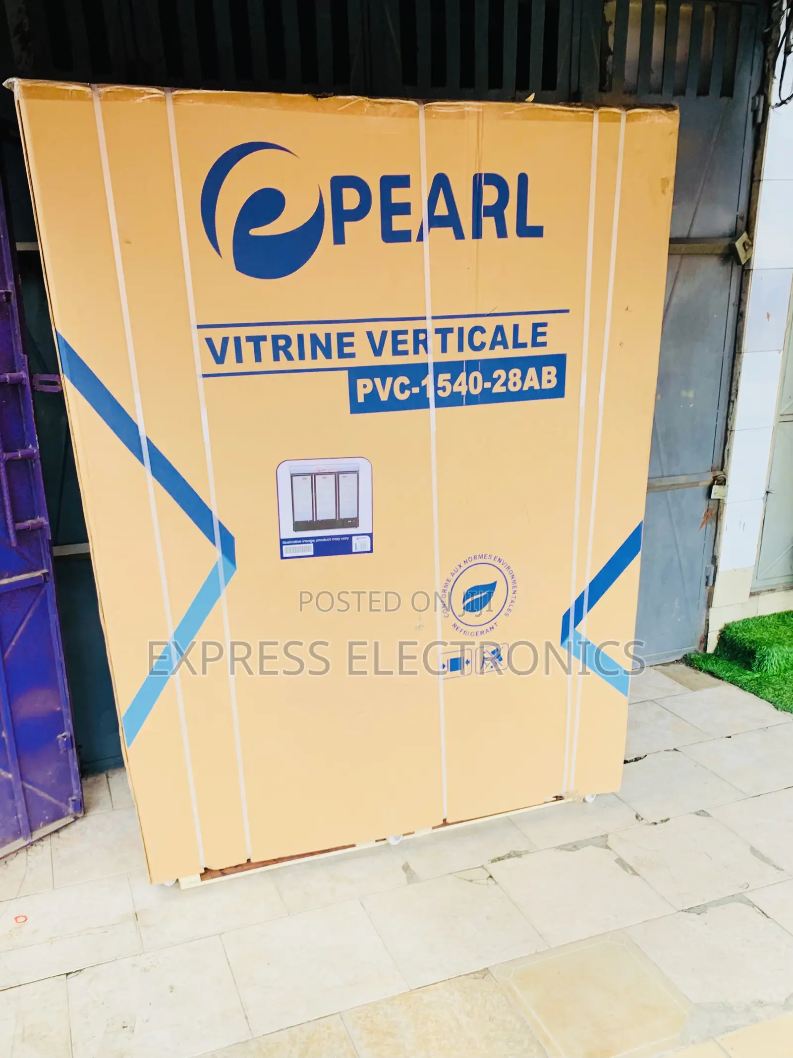 Energy Efficiency Three Door Display Fridge PVC-1540,
