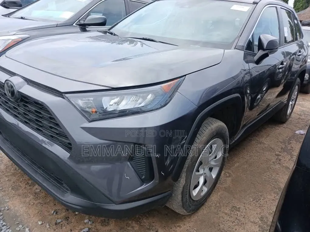 Toyota RAV4 2021 Gray