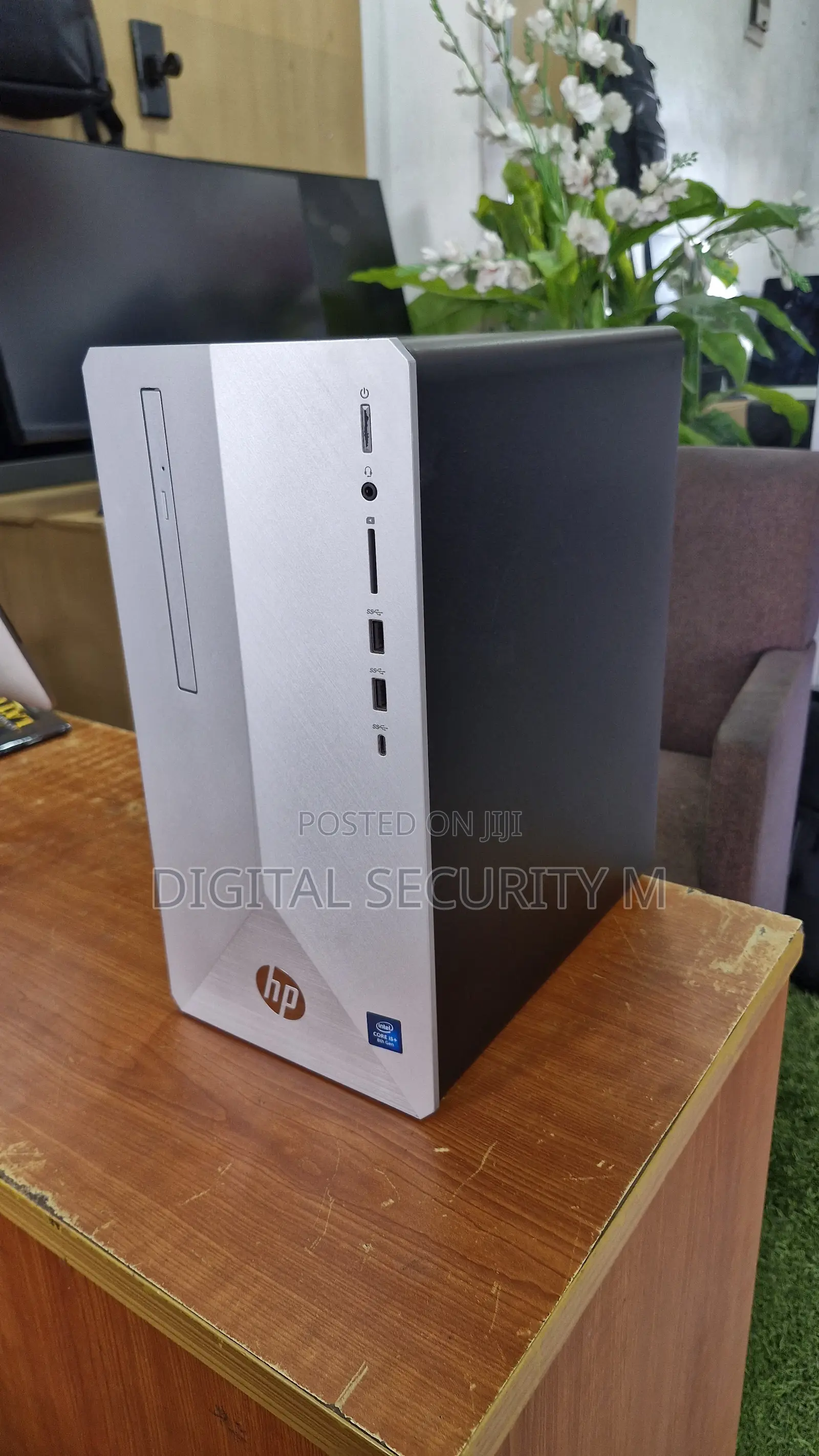 Desktop Computer HP Pavilion 24 8GB Intel Core i5 HDD 2T