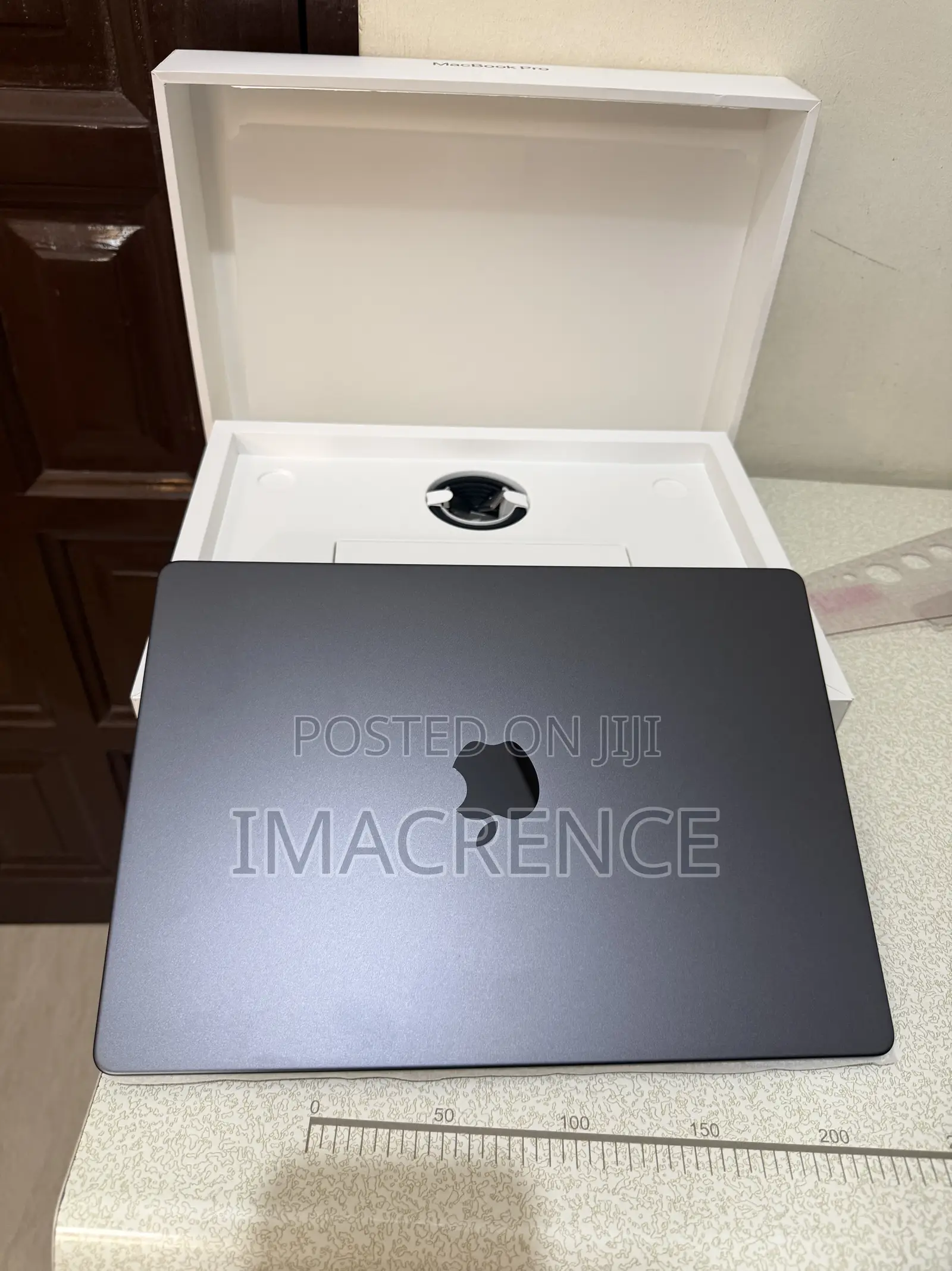 New Laptop Apple MacBook Pro 2023 M3 Pro 36GB Apple M3 Pro SSD 512GB