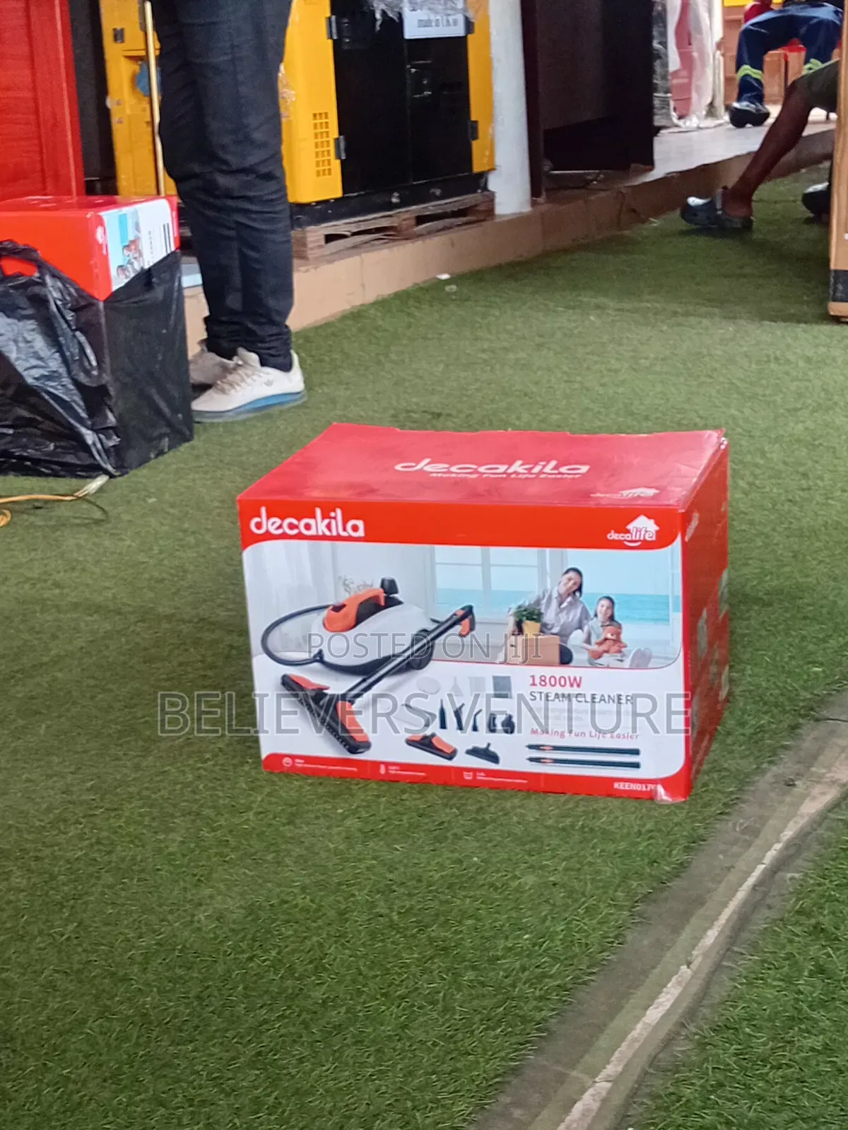 Compact Steam Cleaner With Fast Heating Technology