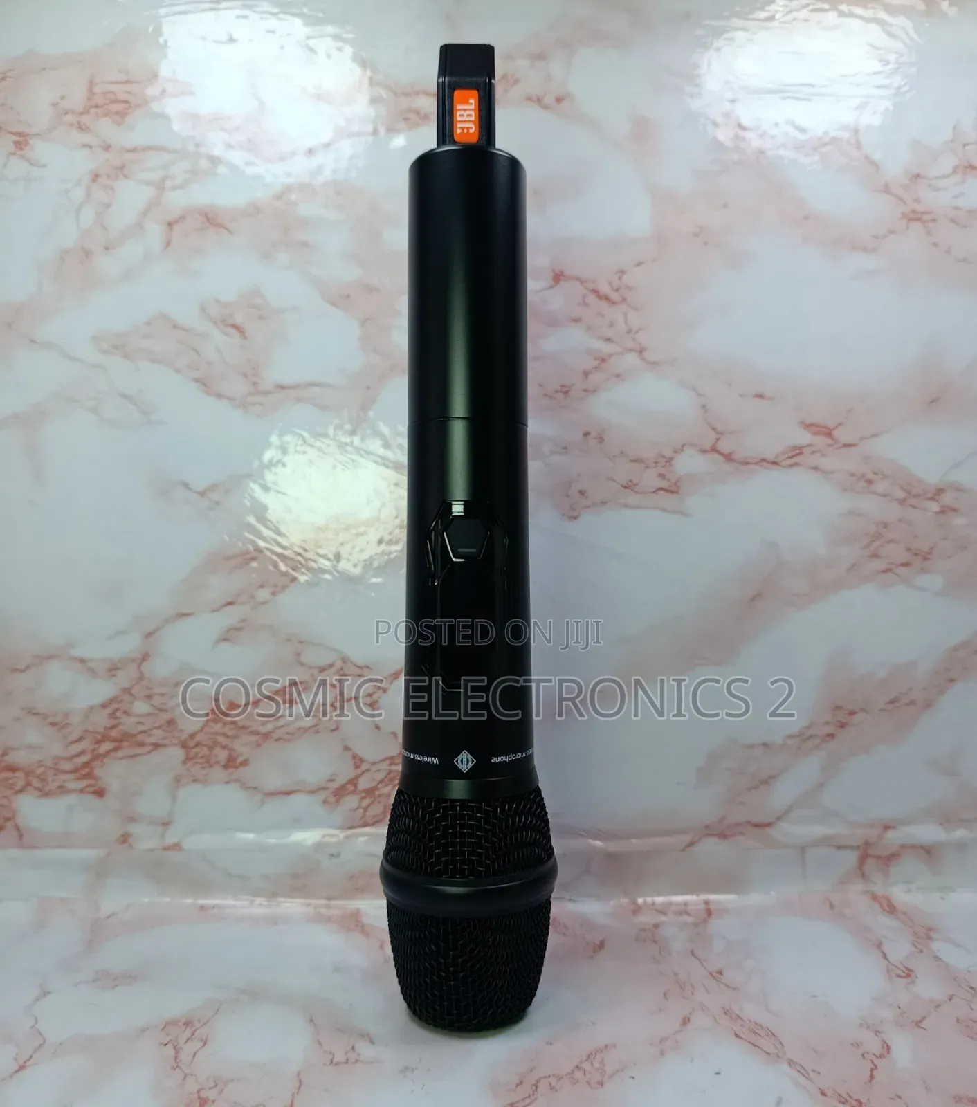 Professional Wireless Uhf Microphone System (Urx9900)