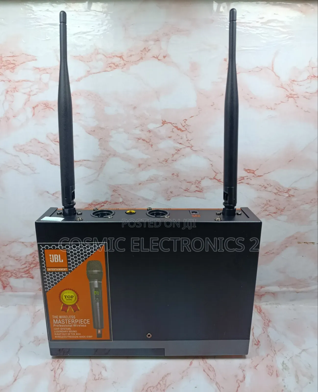 Professional Wireless Uhf Microphone System (Urx9900)